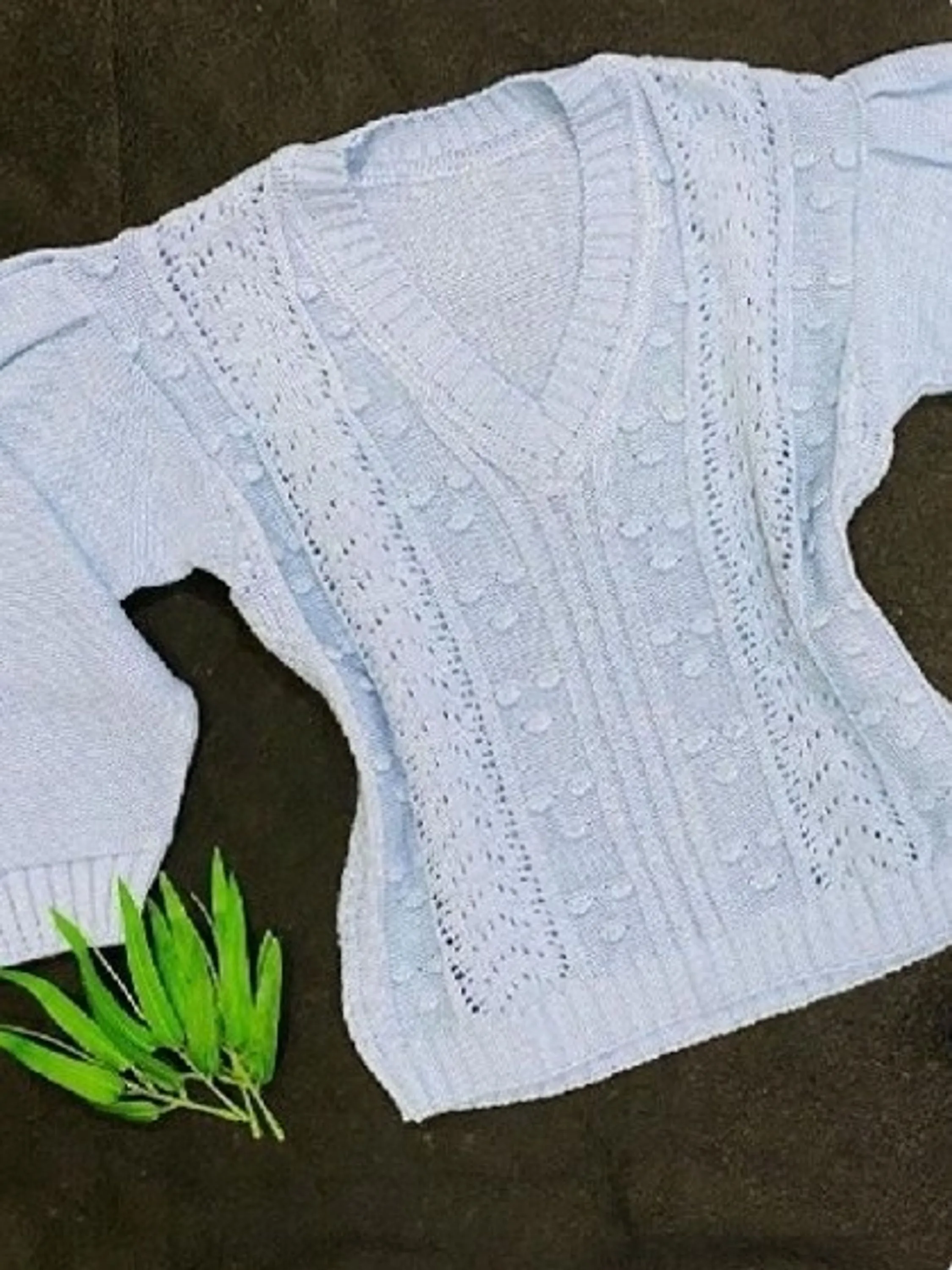 Cropped Tricô azul bebe