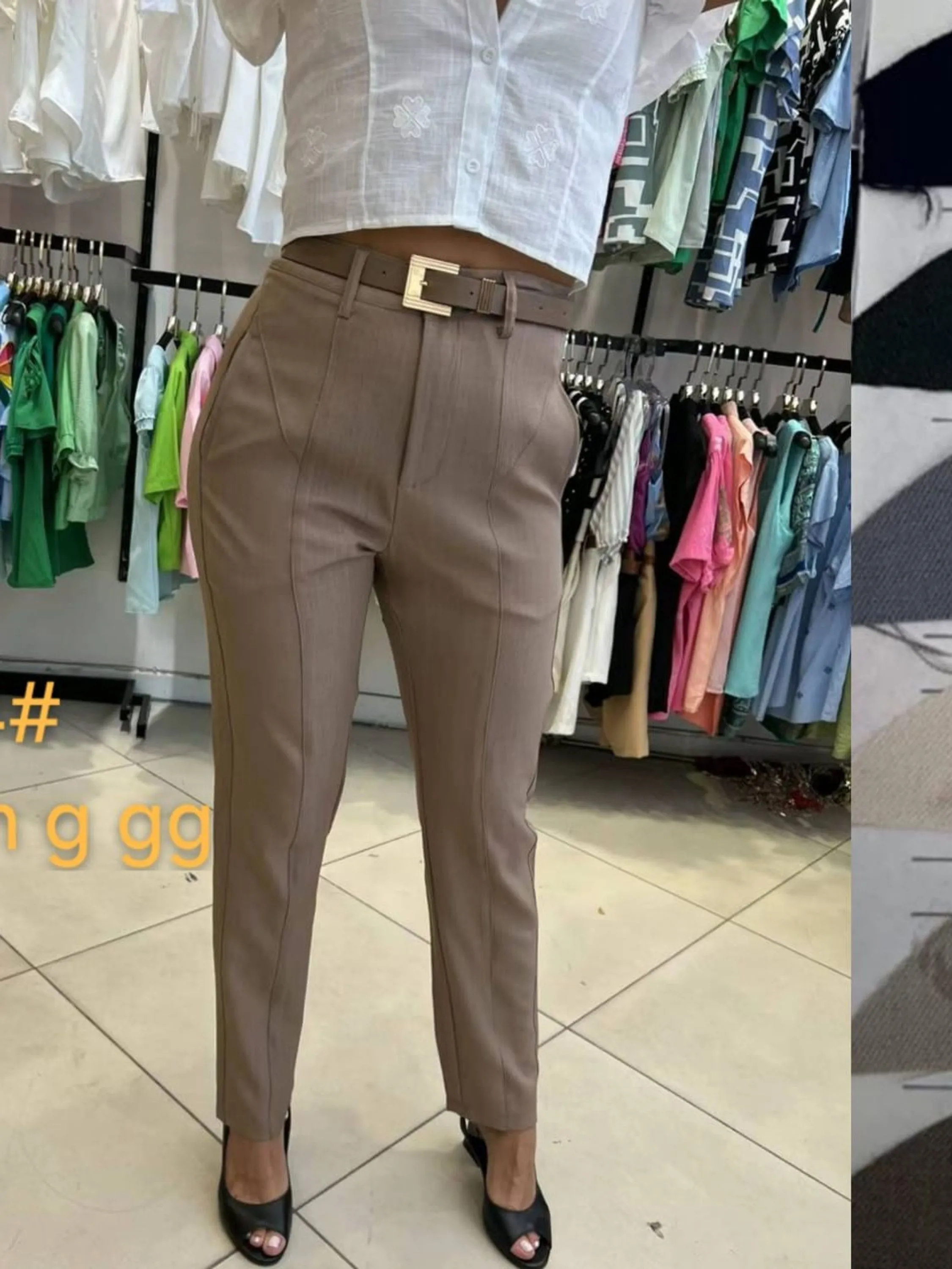 Calça da tendência
Tecido Twil
Com cinto