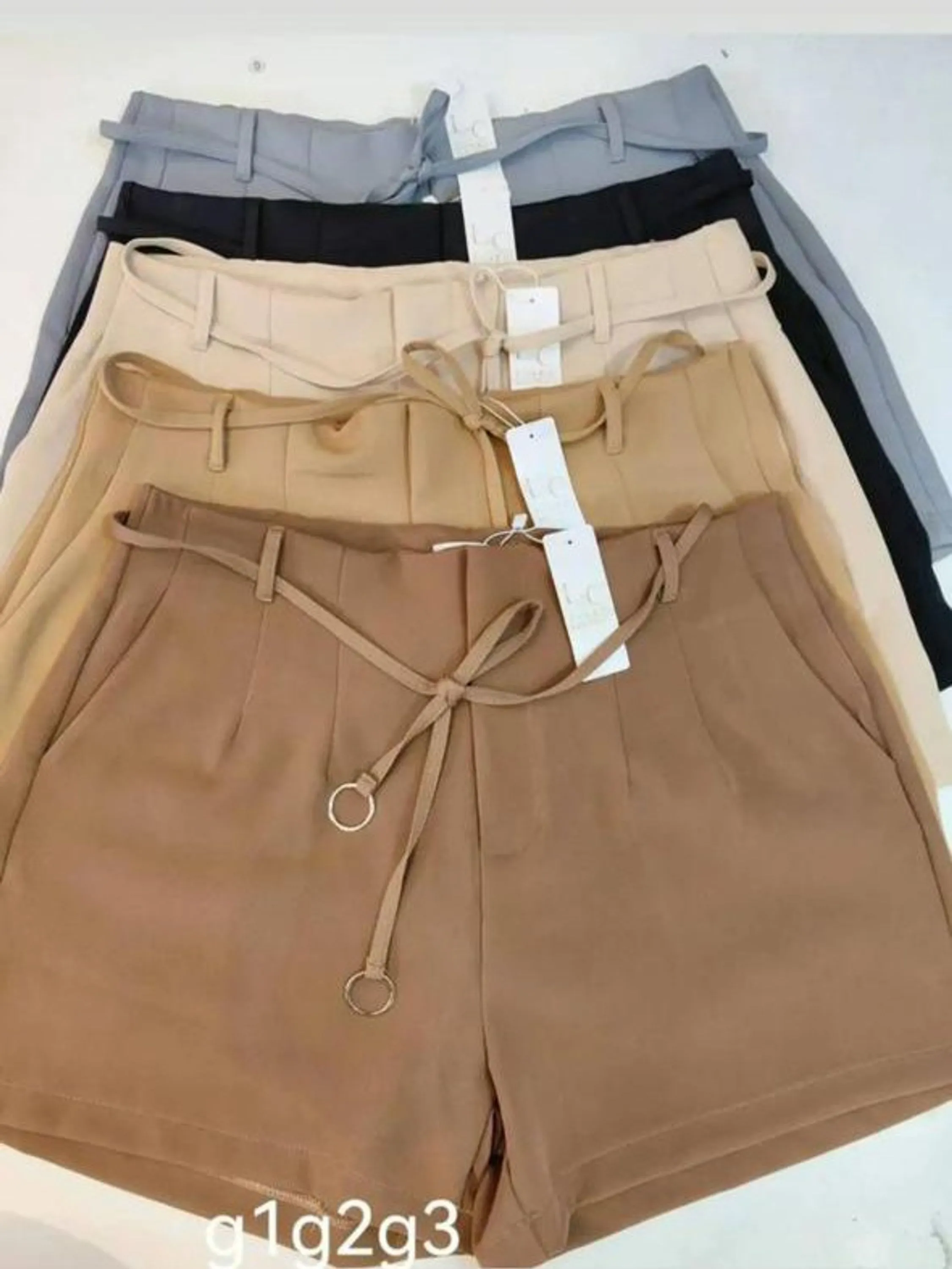 Shorts Zara Plusize com Cinto