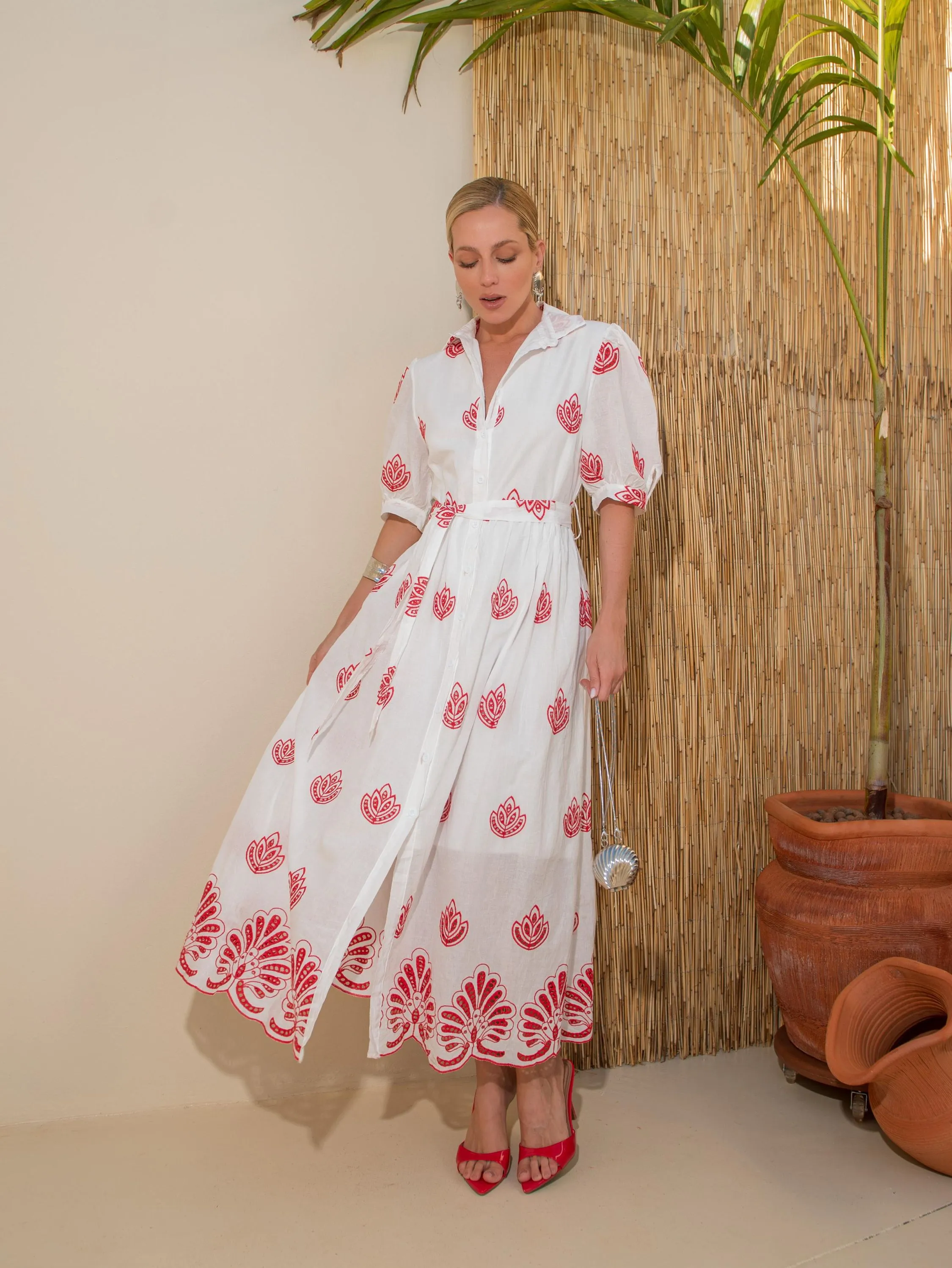 Vestido de Algodão bordado R1058