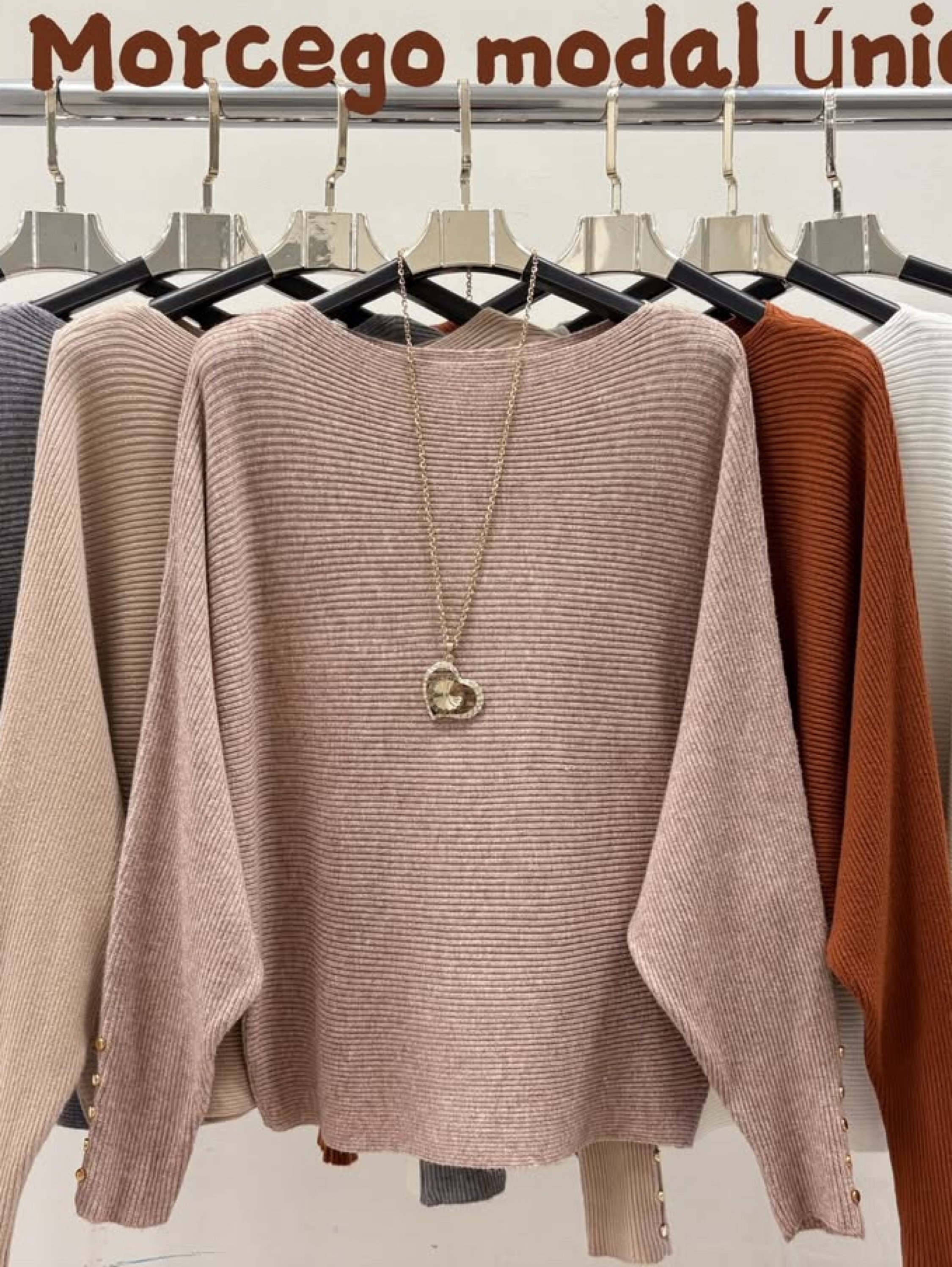 Blusa modal manga morcego com botão