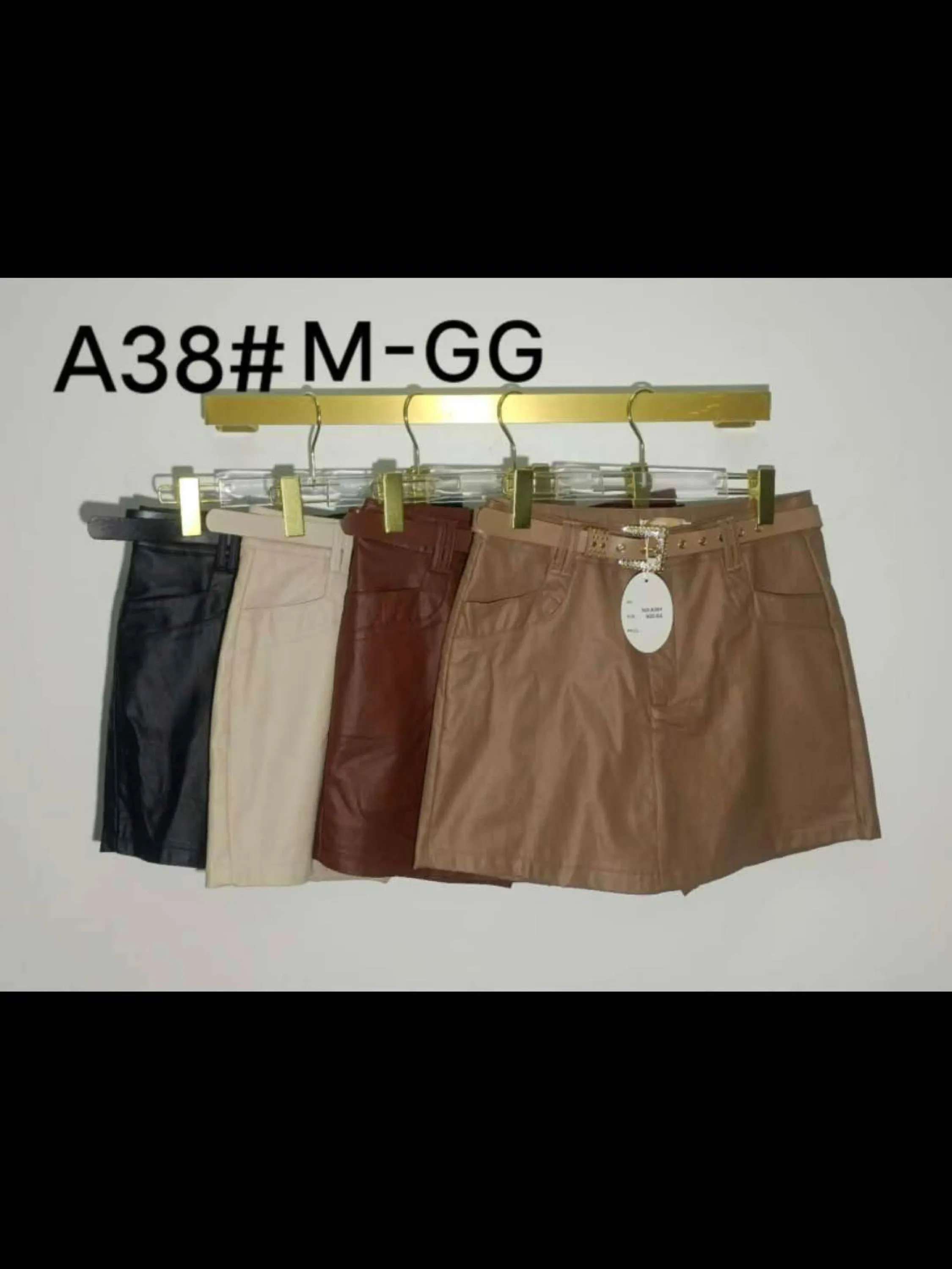 Short saia resinada
