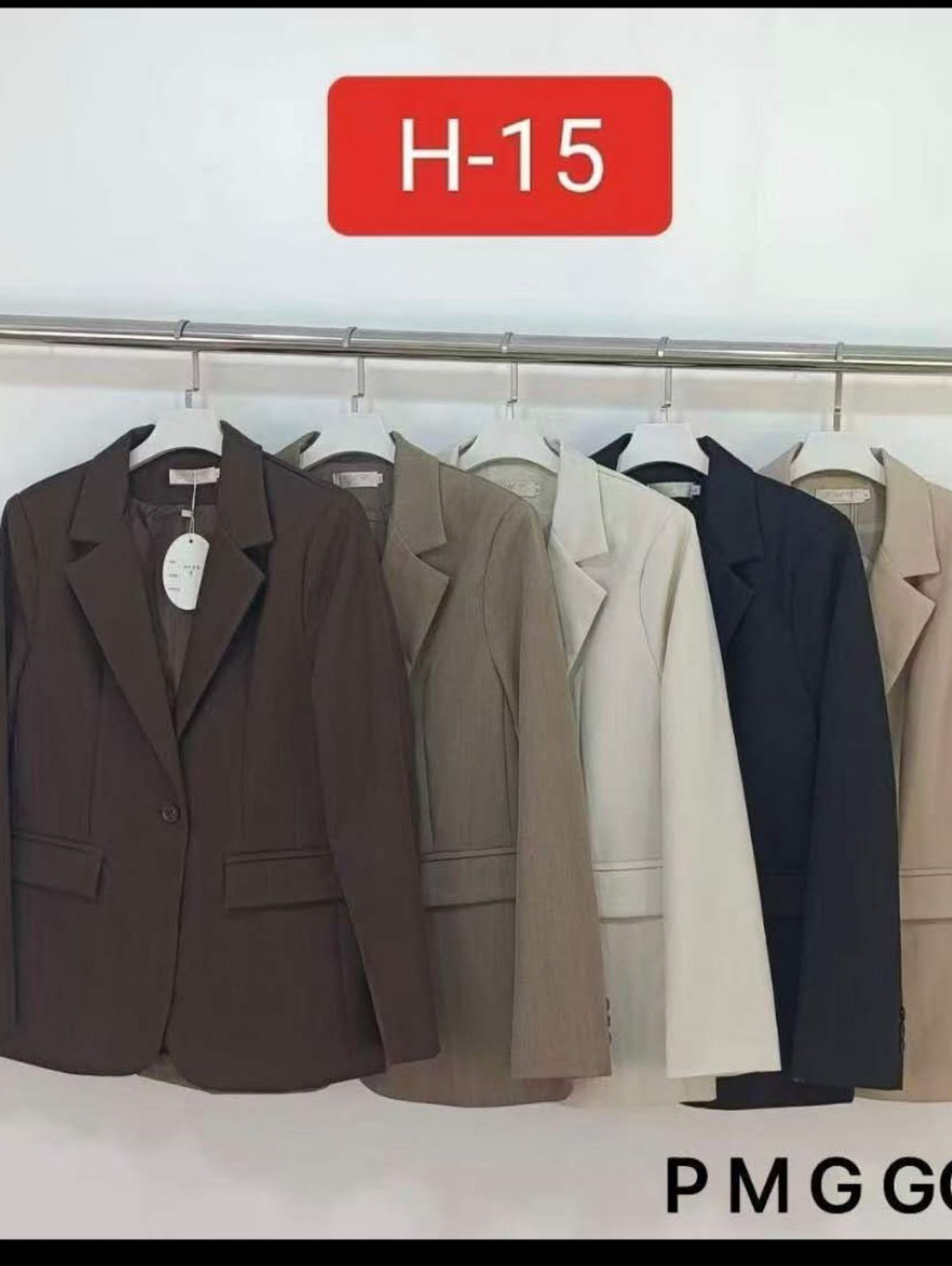 Blazer importado com botão na manga