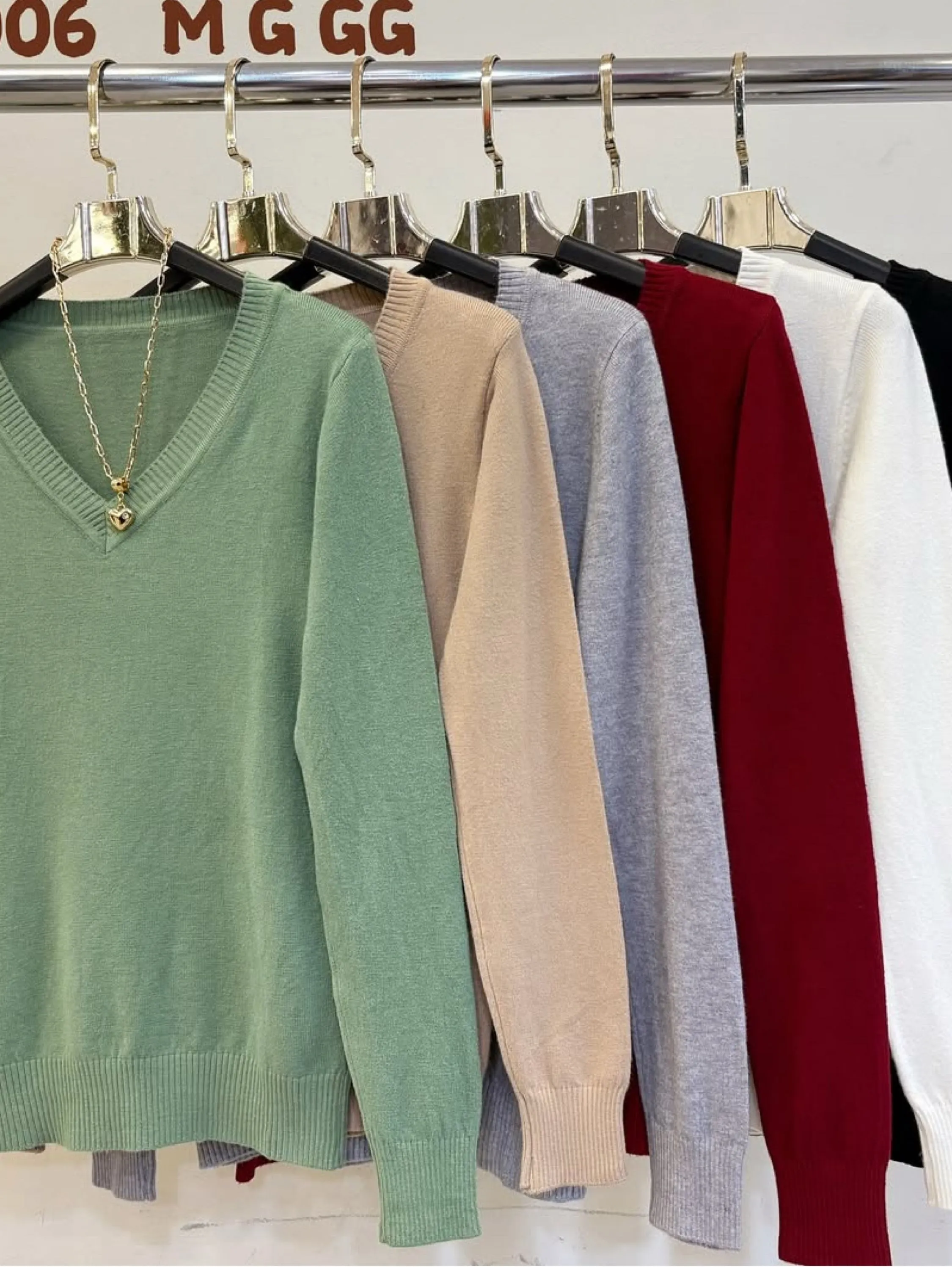 Blusa modal gola v
