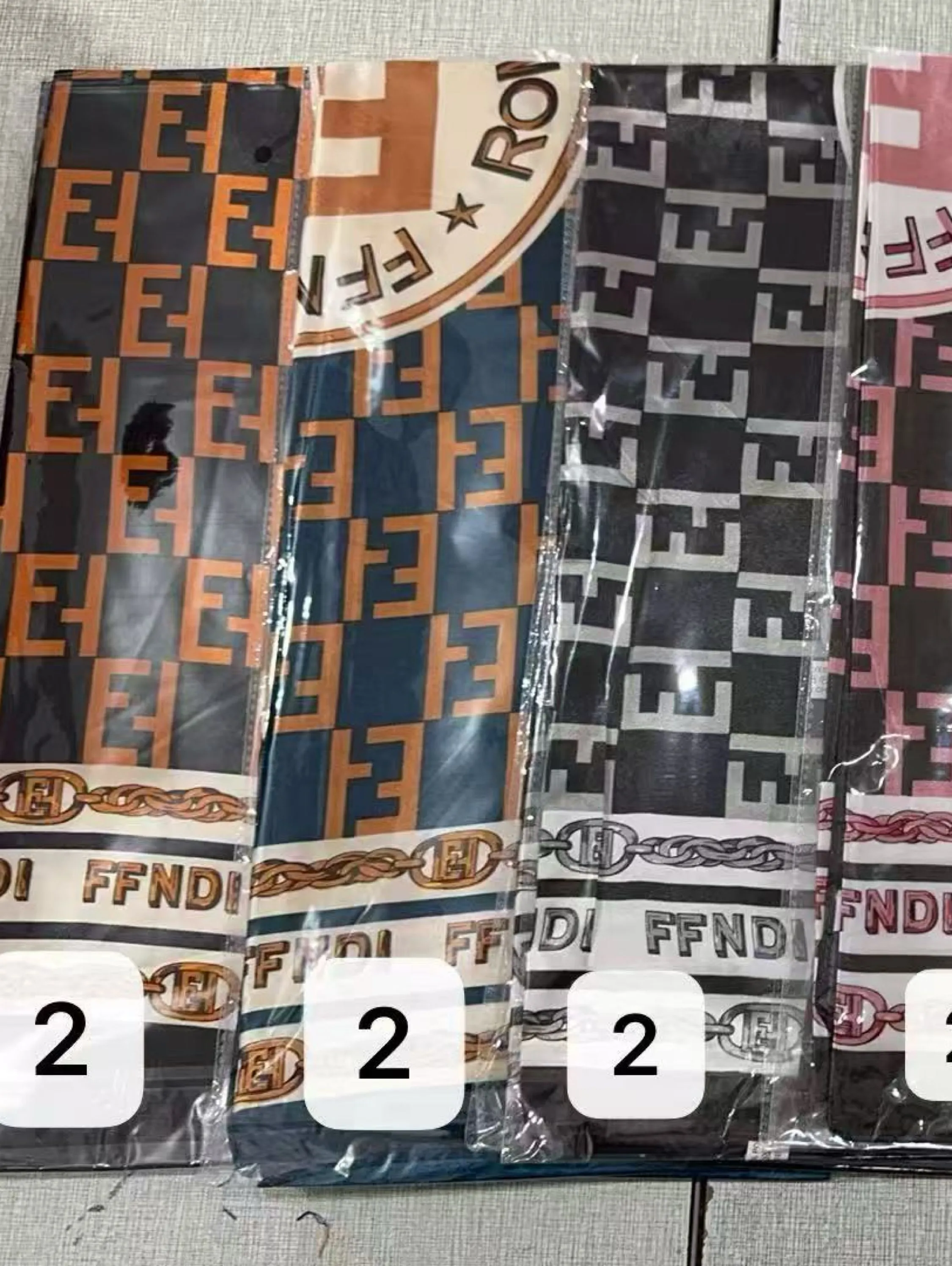 Lenço de seda 90*90