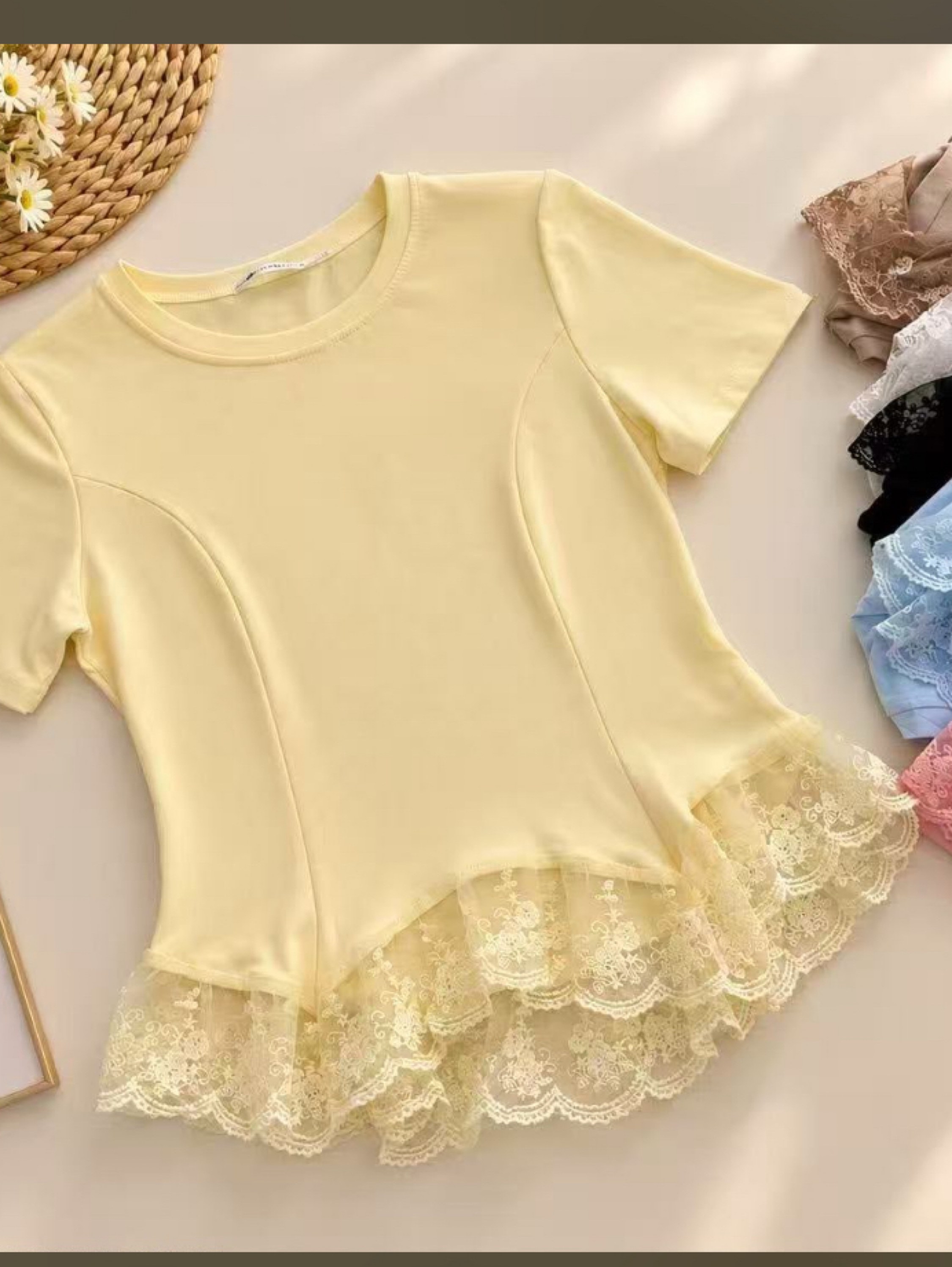 T shirt algodão com renda