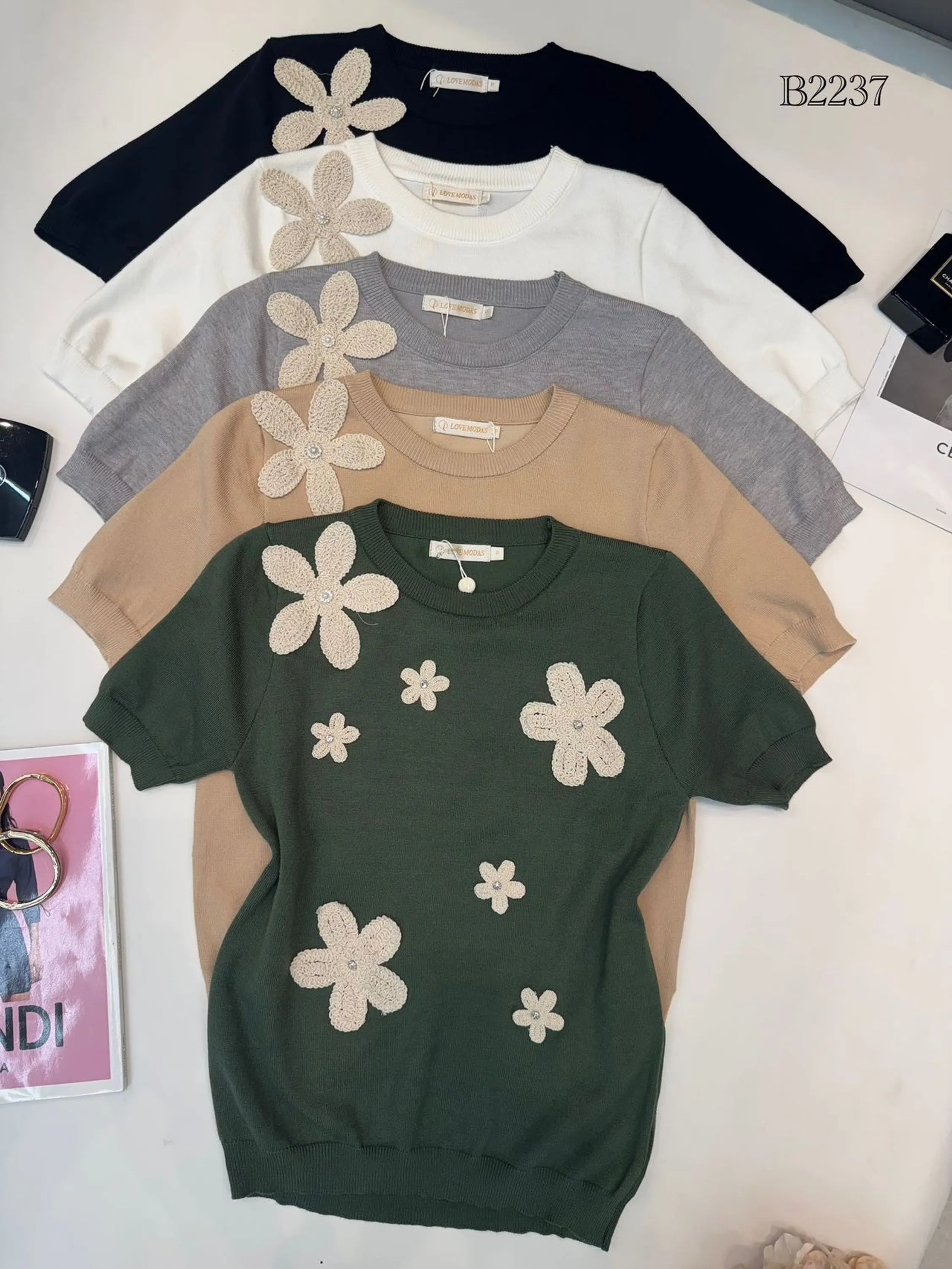Blusa modal manga curta com flores moda feminina