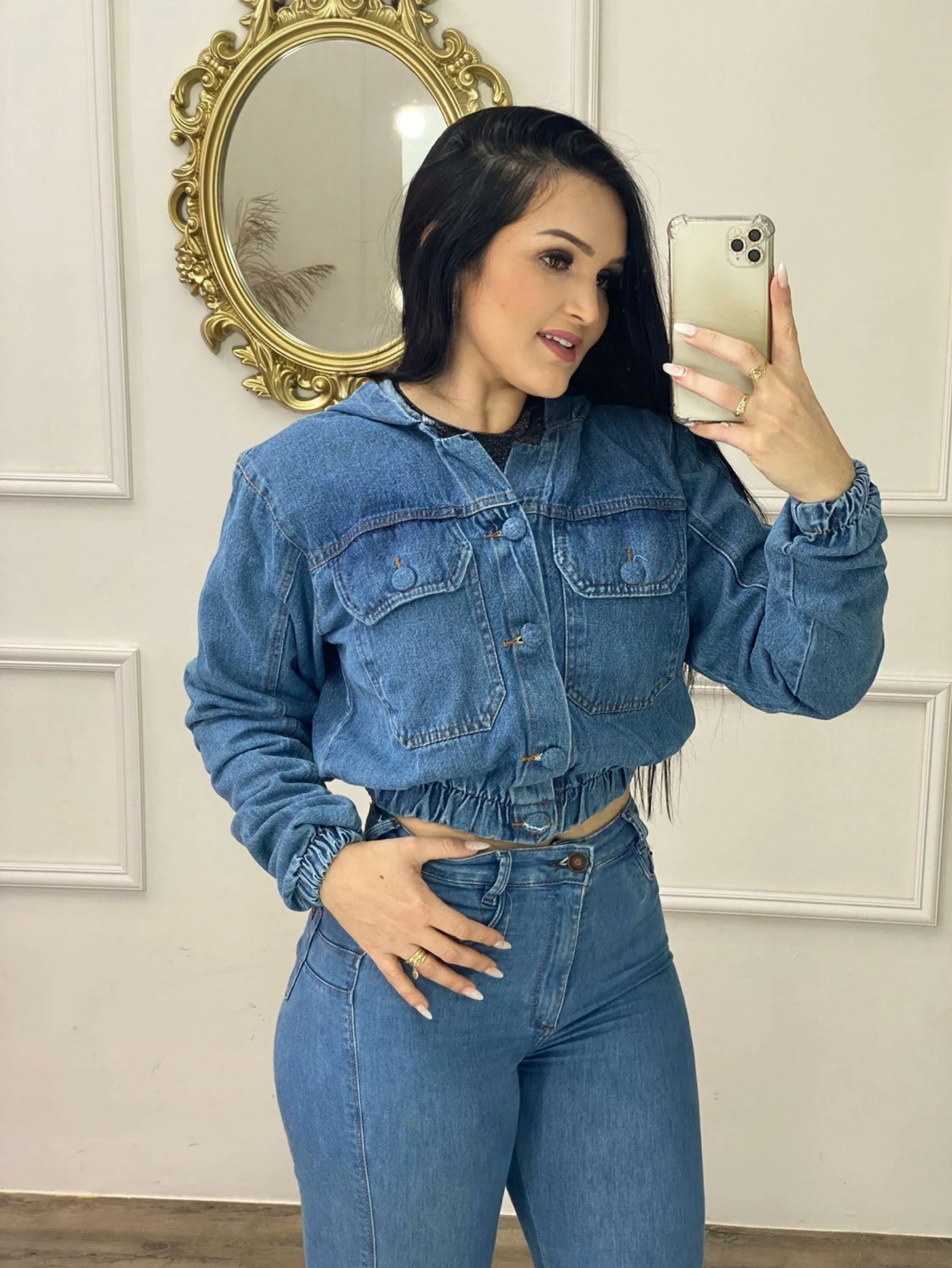 Jaqueta Jeans Cropped Com Capuz