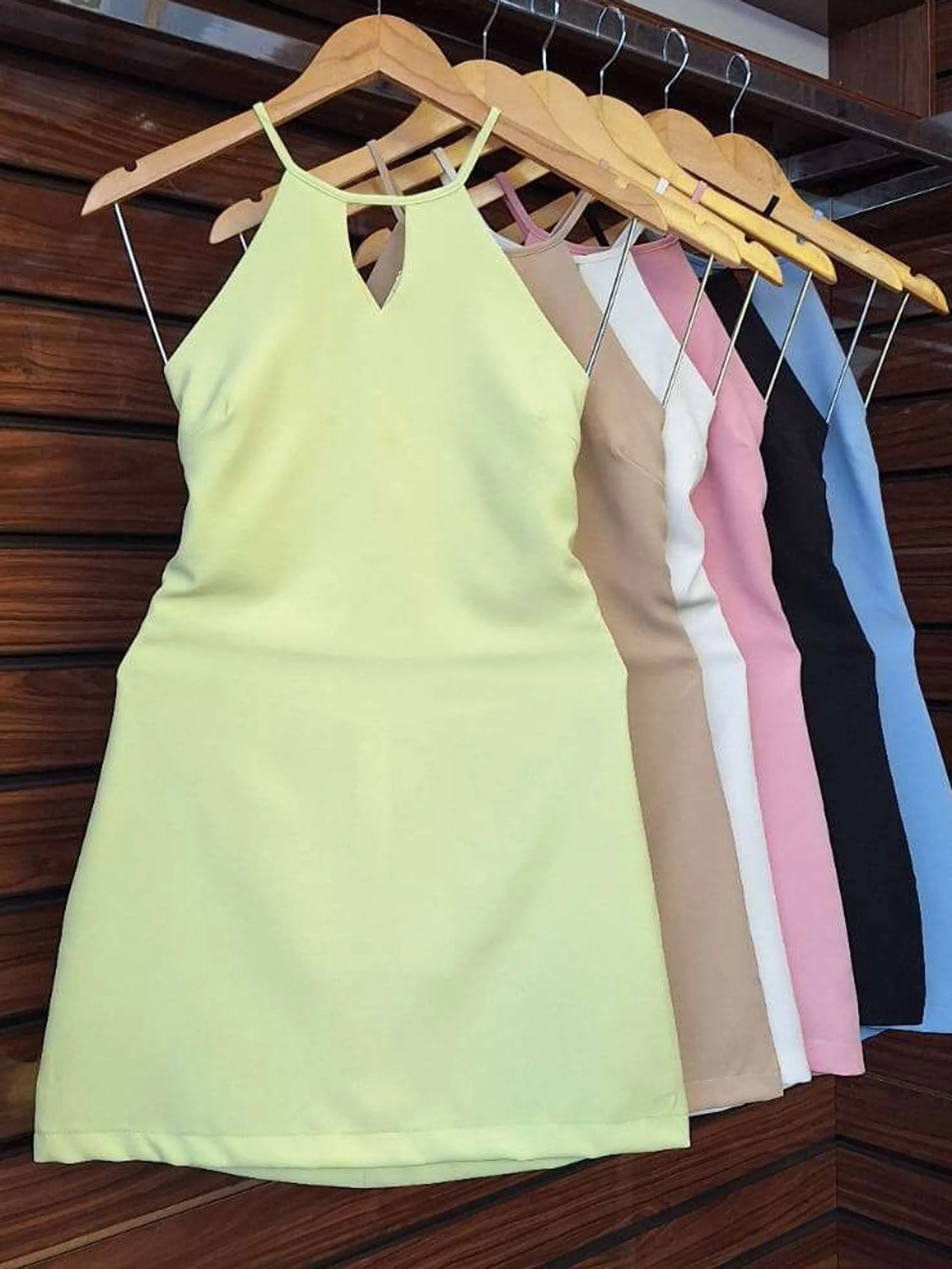 Vestido curto em alfaiataria