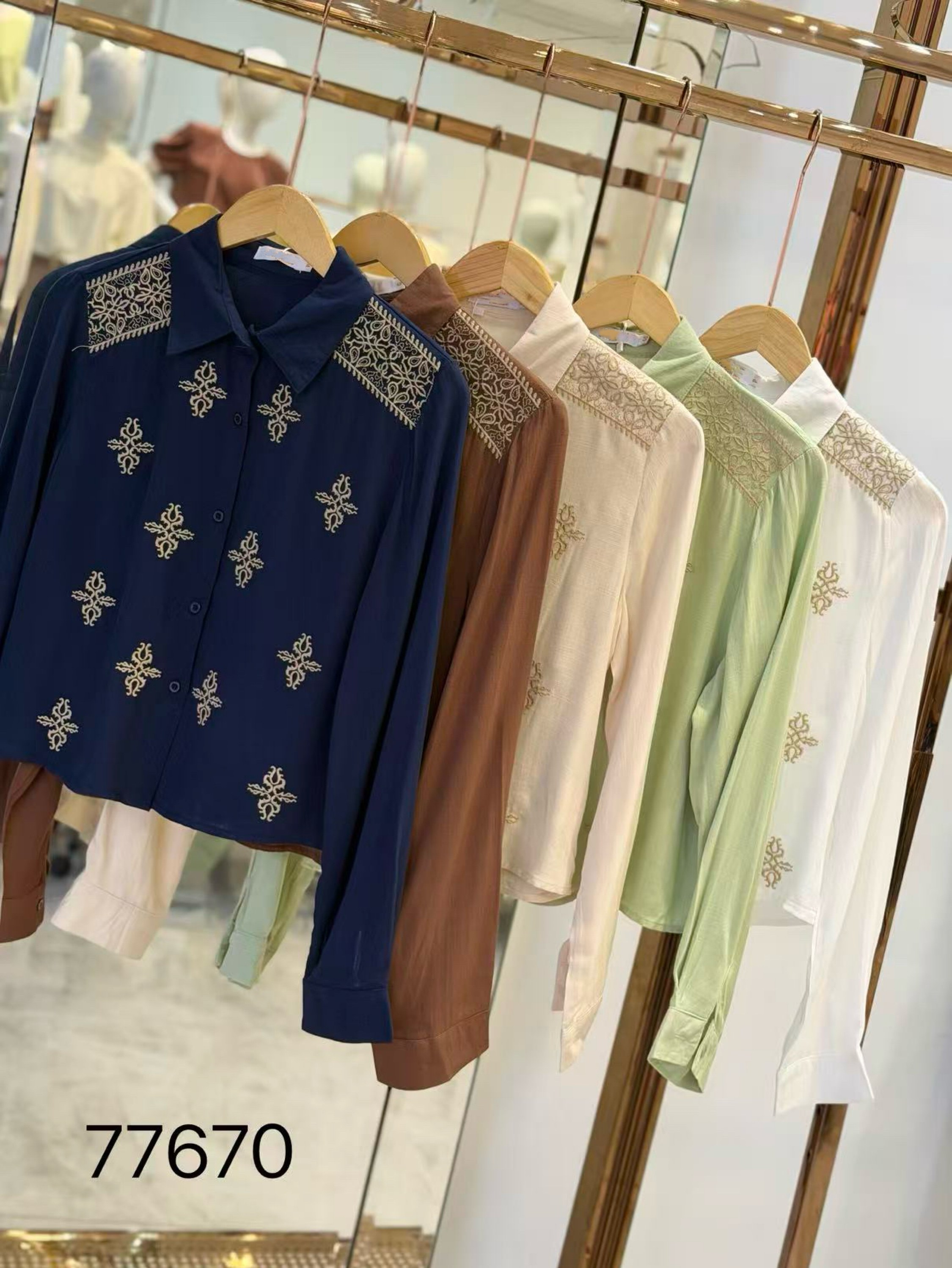 cropped com bordado manga longer shu loja