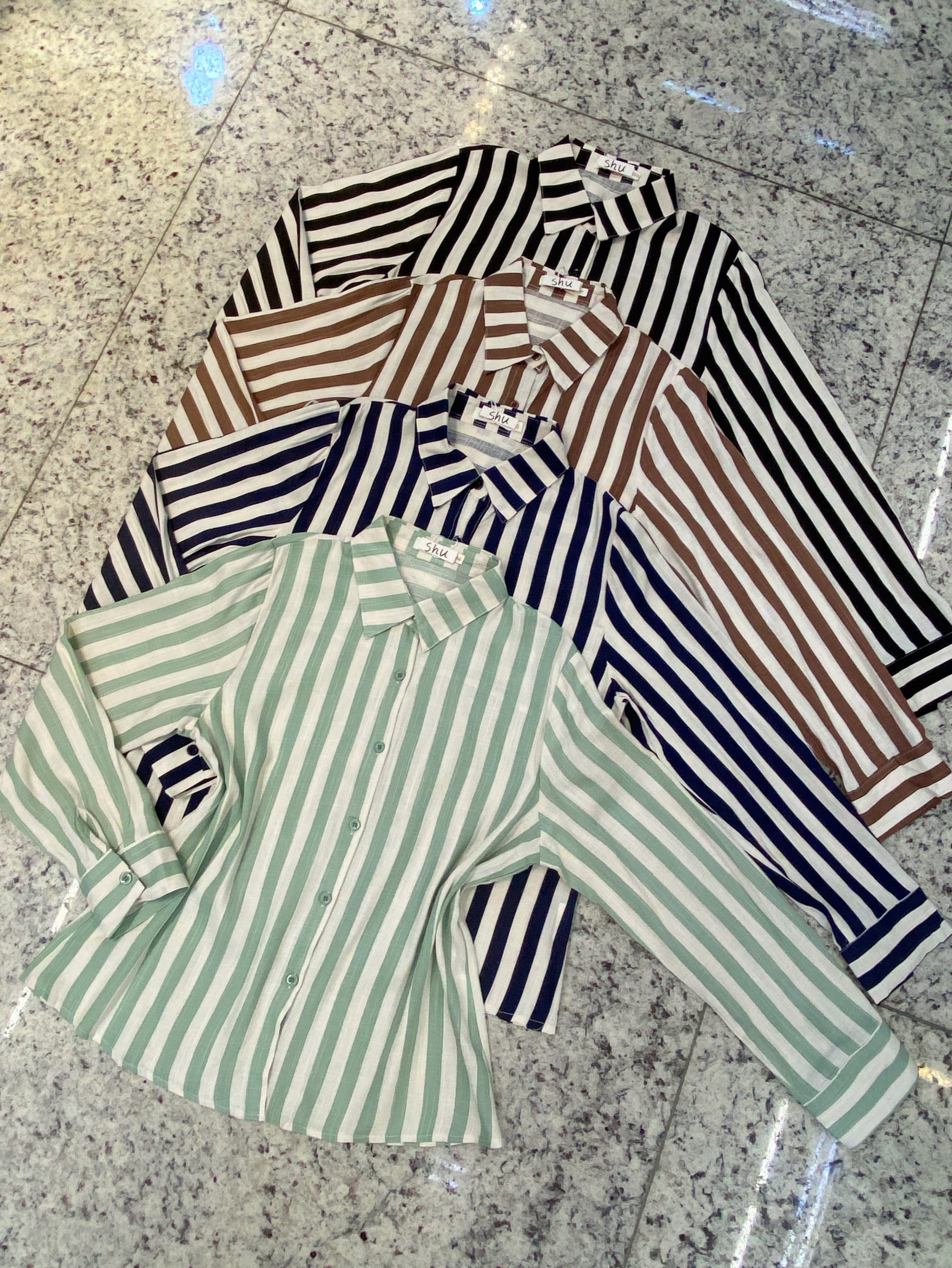 camisa de listra manga longa shu loja