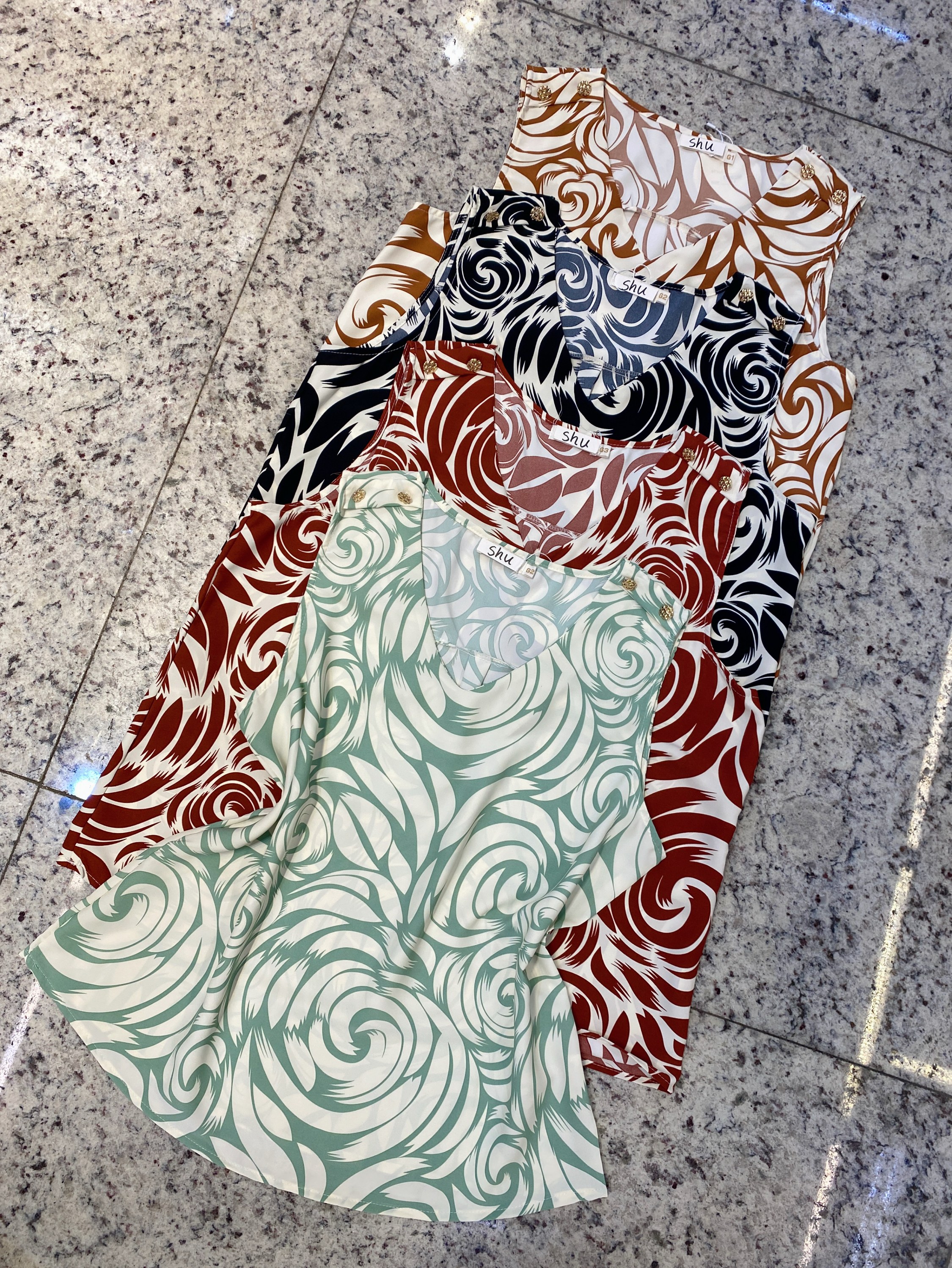 plus size de regata estampado shu loja