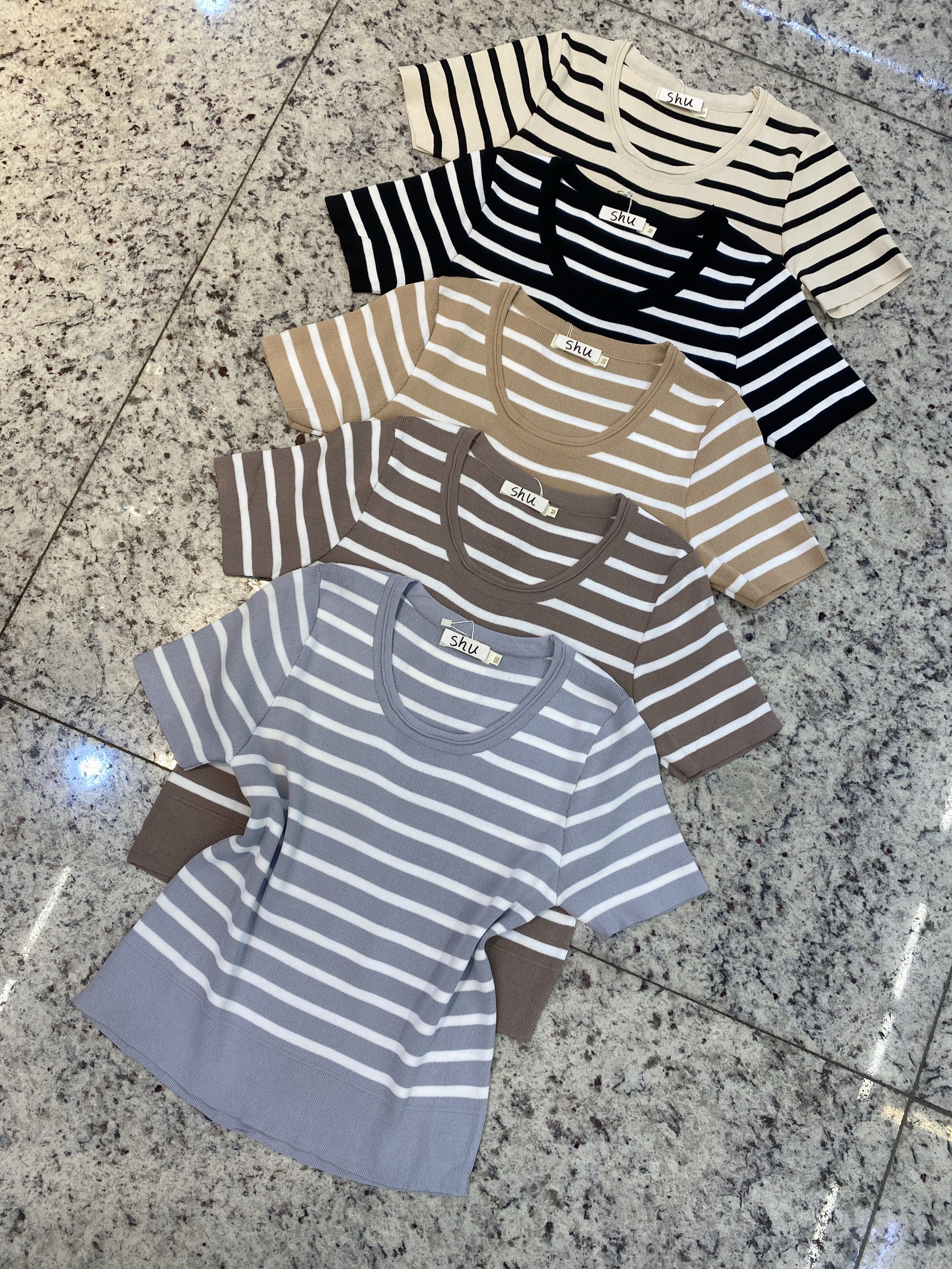 blusa de listra manga curta shu loja