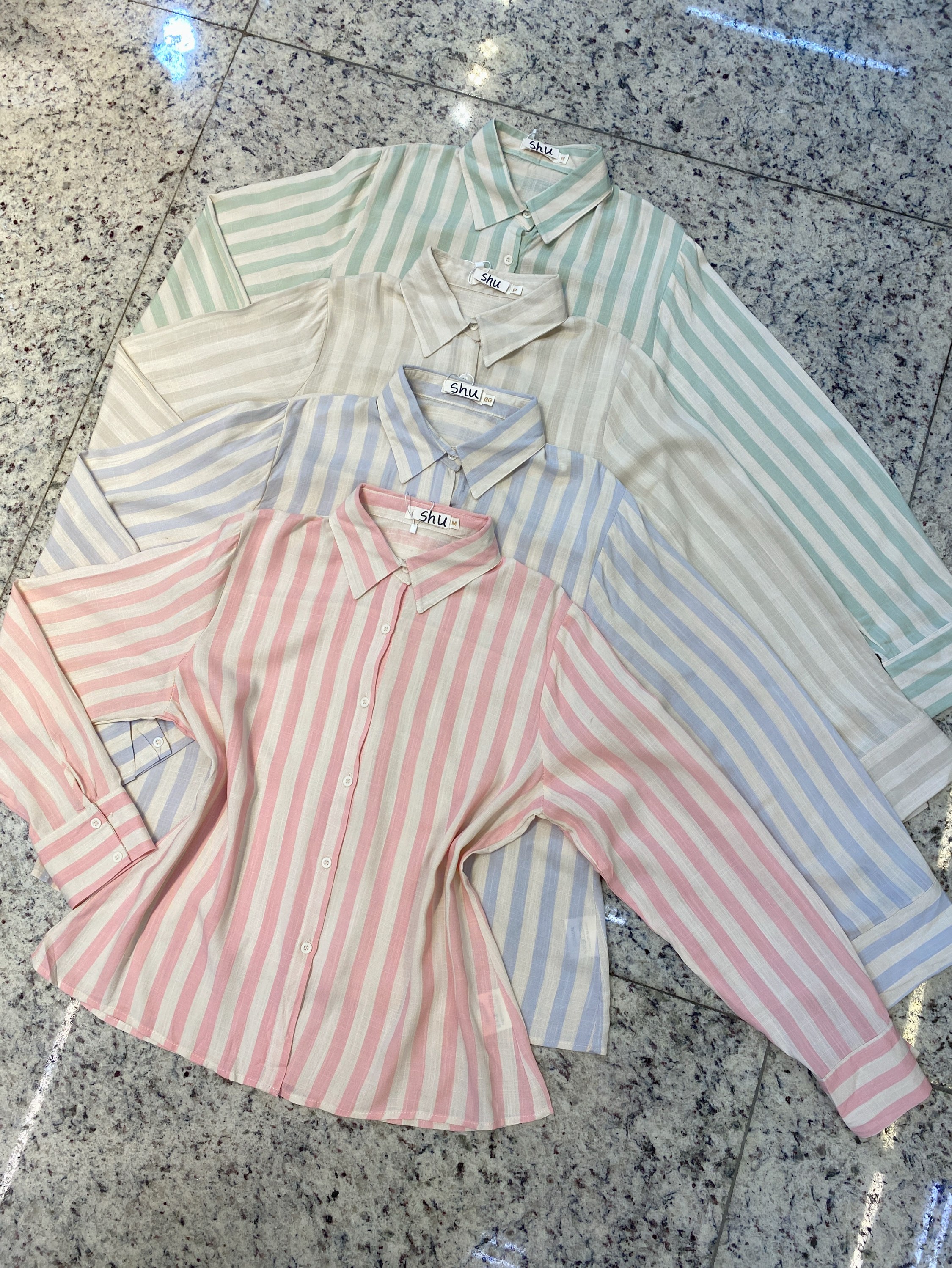 camisa de listra manga longa shu loja