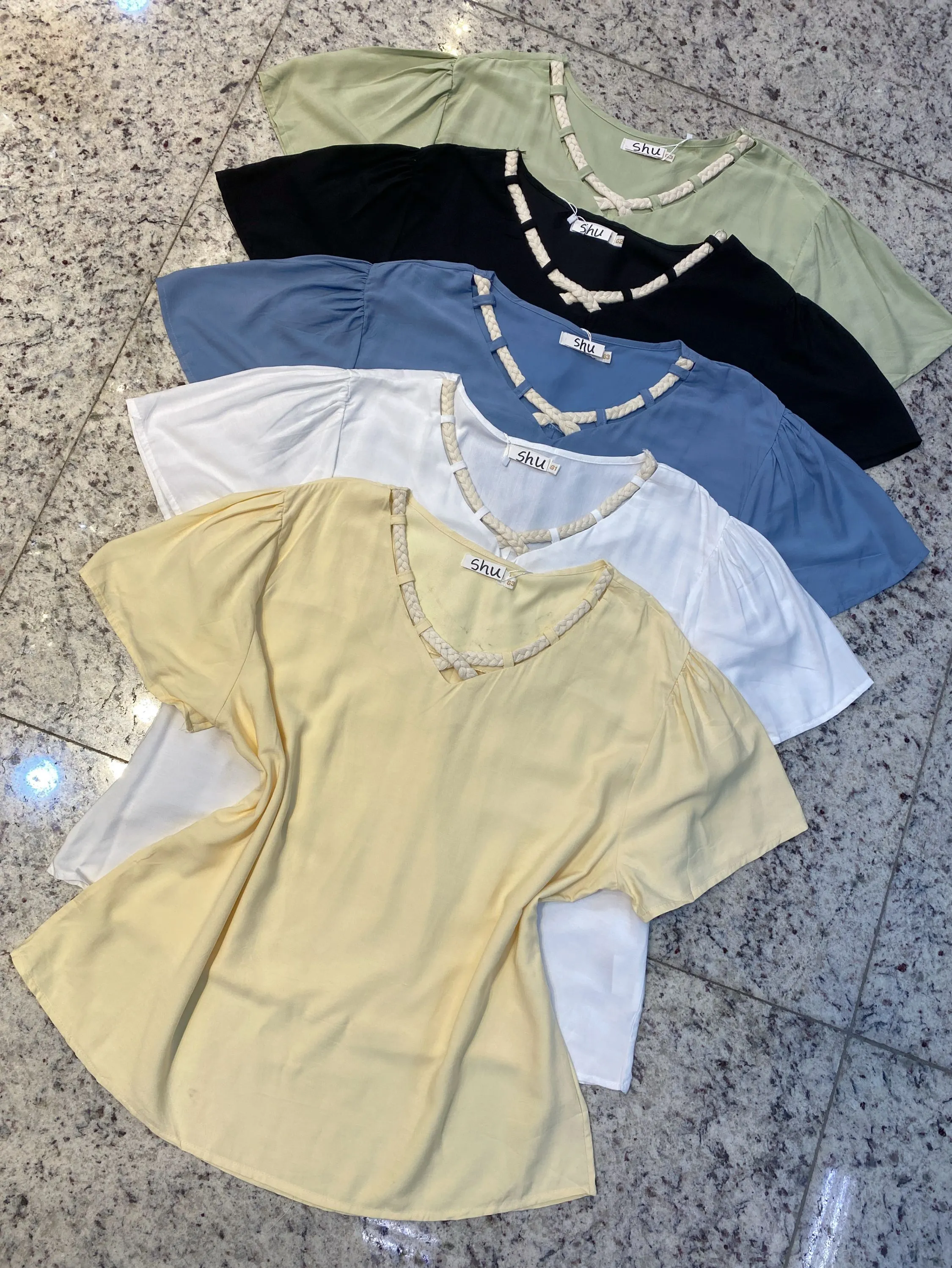 plus size lisa  manga curta shu loja