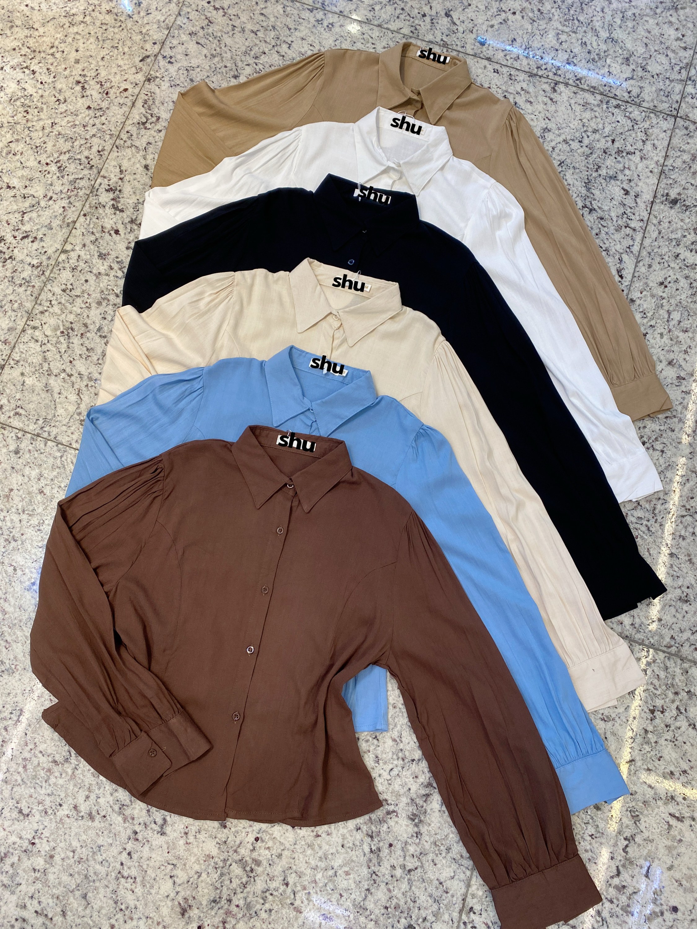 camisa de cropped (com elastano ) manga longa shu loja