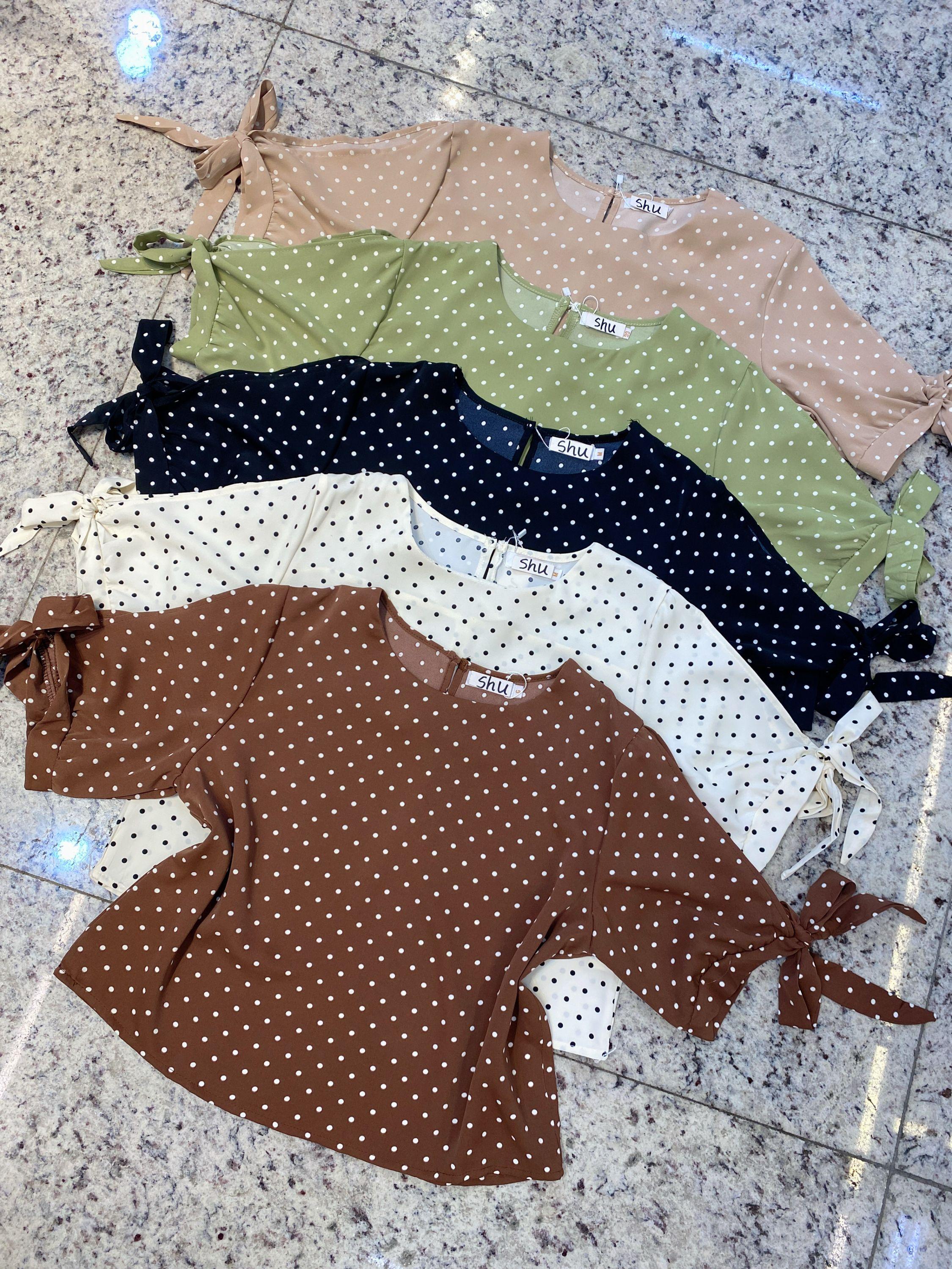 cropped com bolinha manga curta shu loja