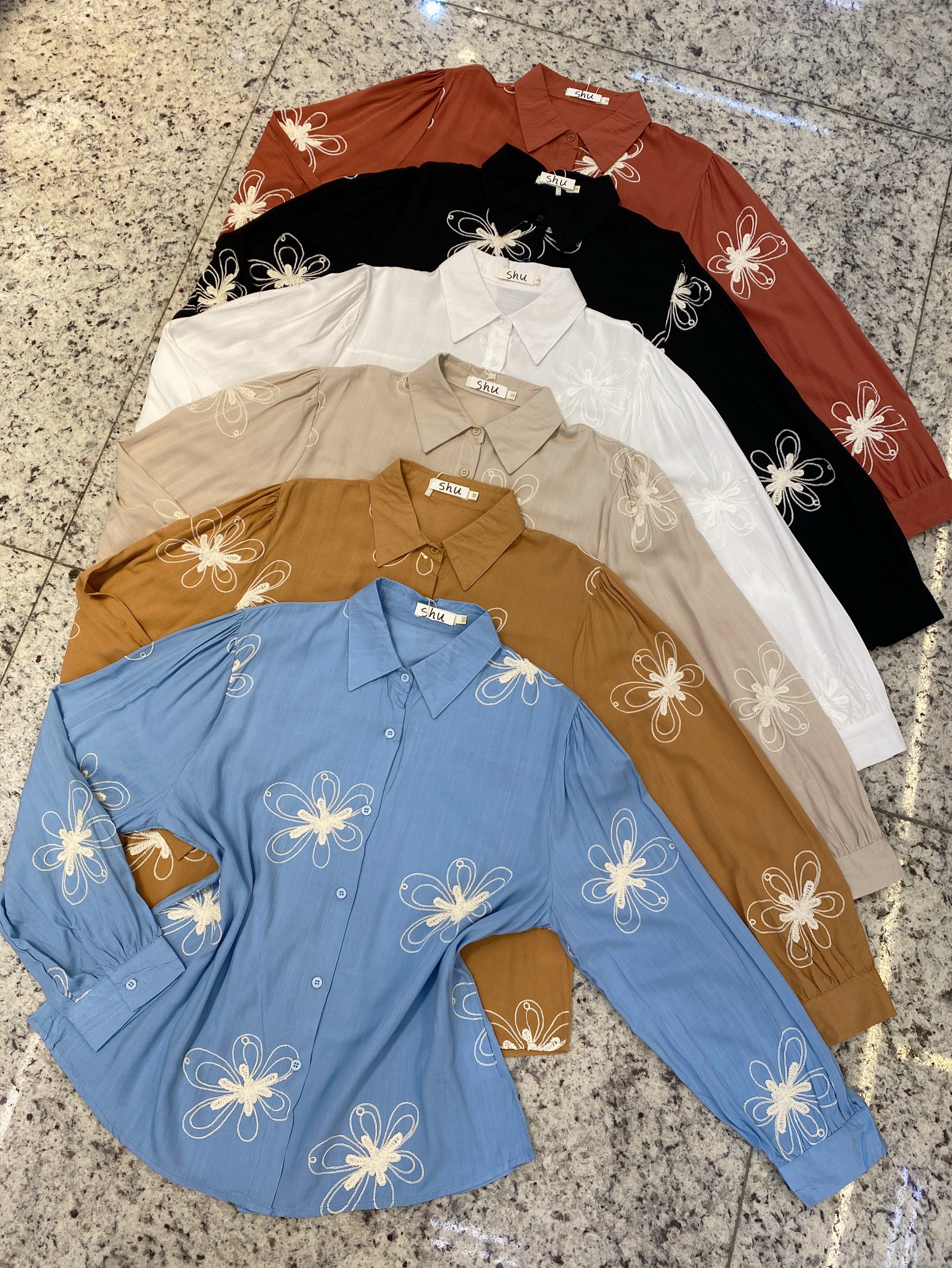 camisa com bordada manga longa shu loja