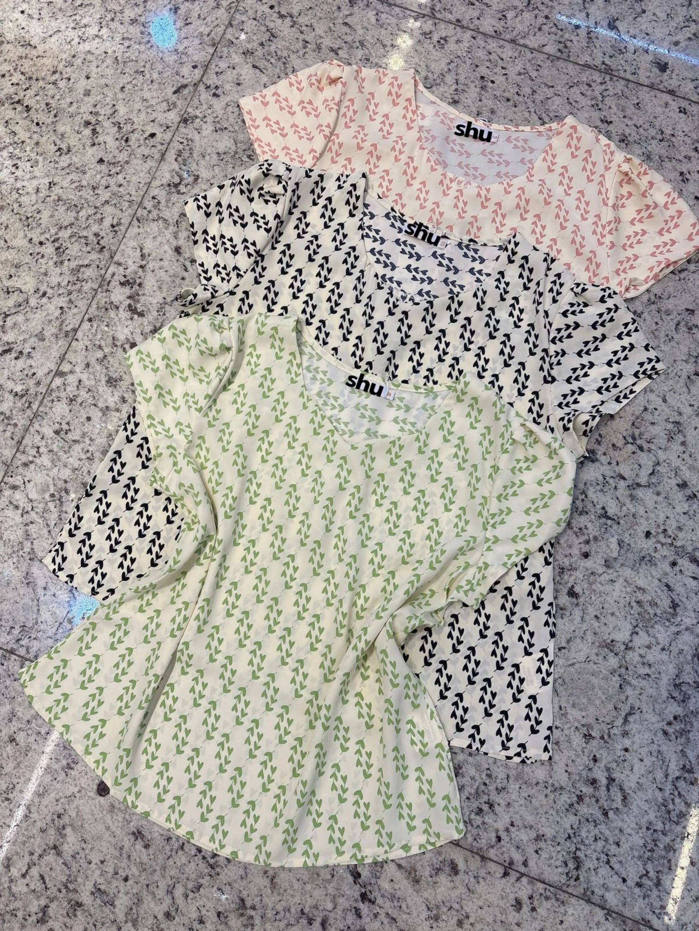 blusa estampada manga curta shu loja