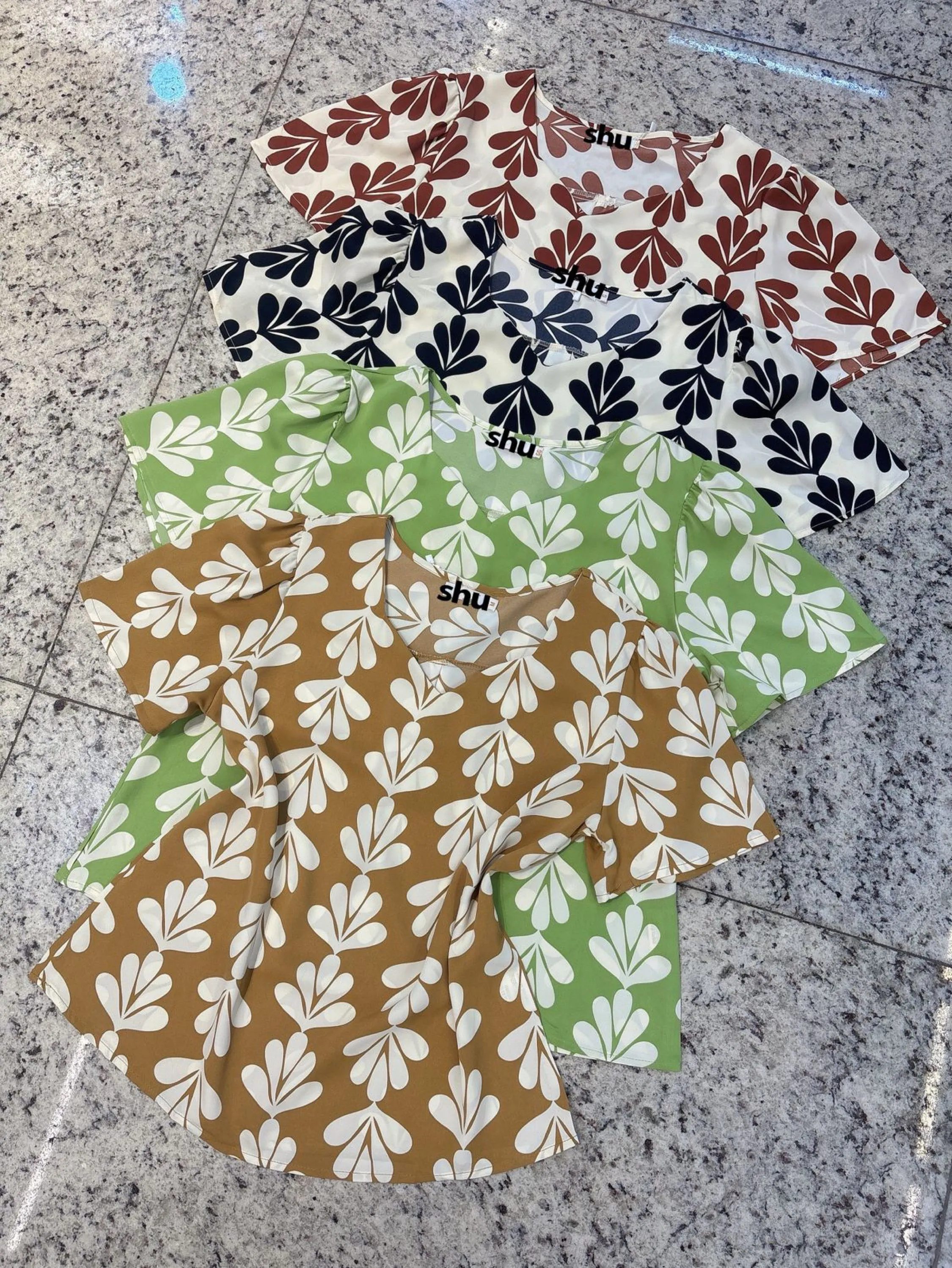 blusa estampada manga curta shu loja