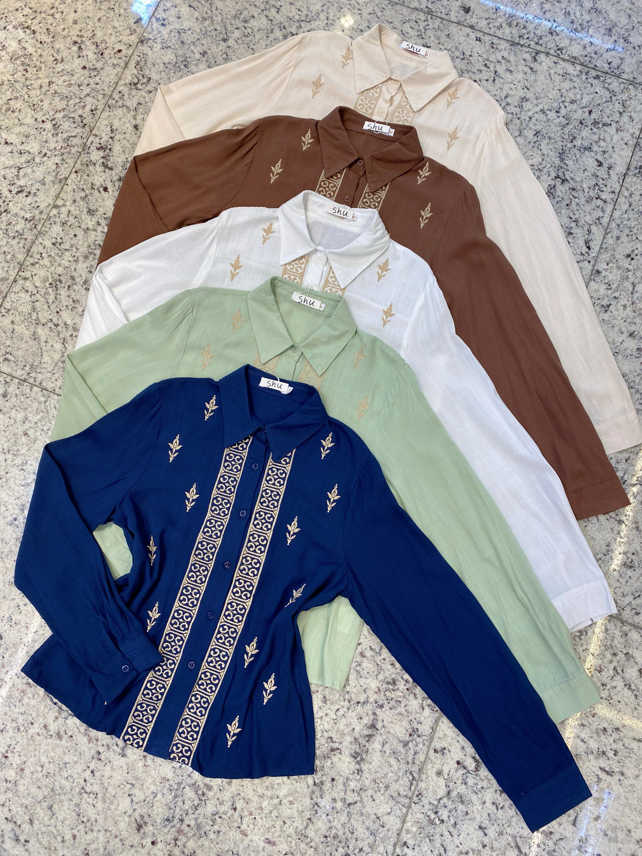 camisa com bordada manga longa shu loja