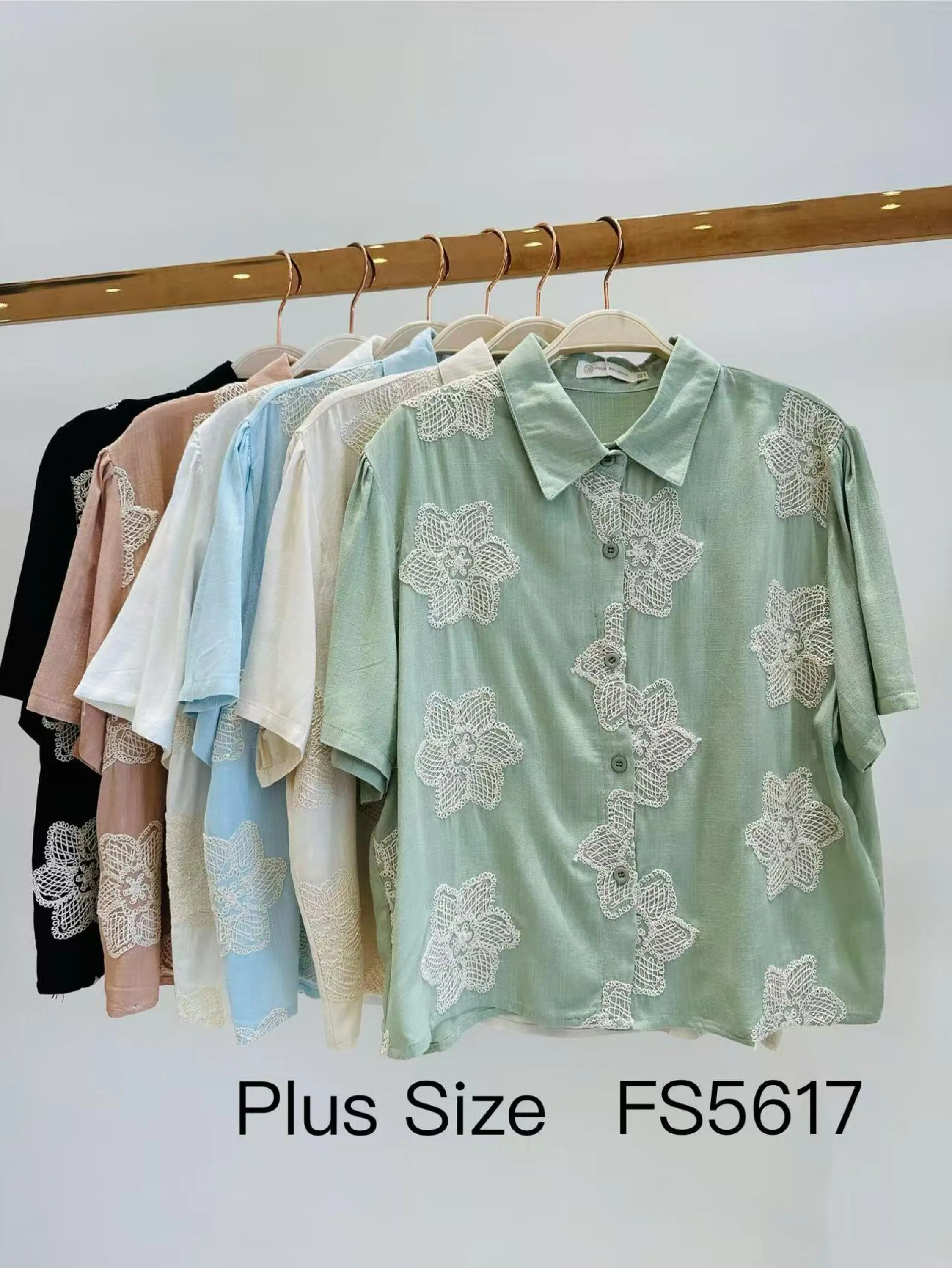 plus size de cropped com bordado manga curta shu loja