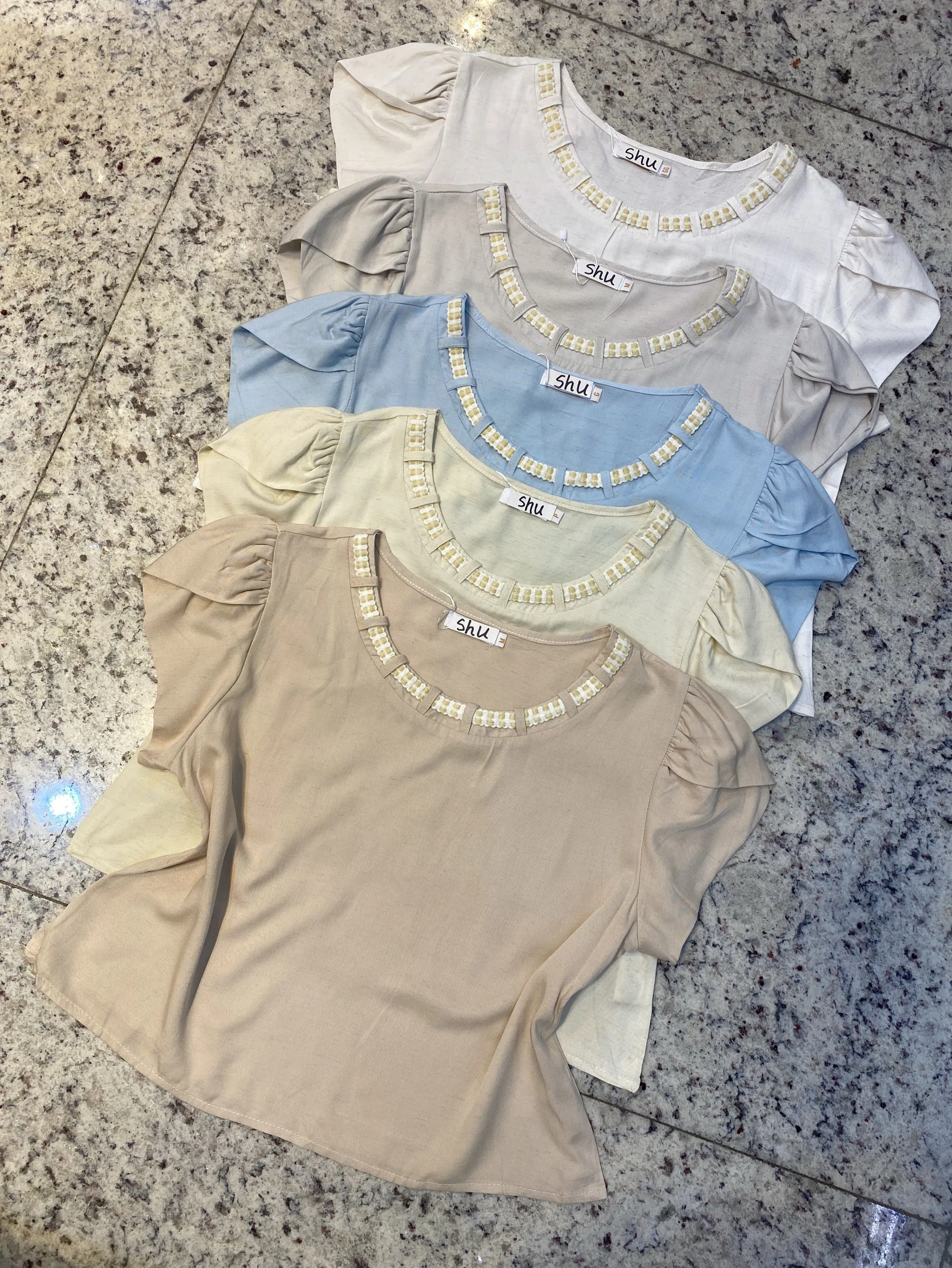 cropped lisa manga curta shu loja