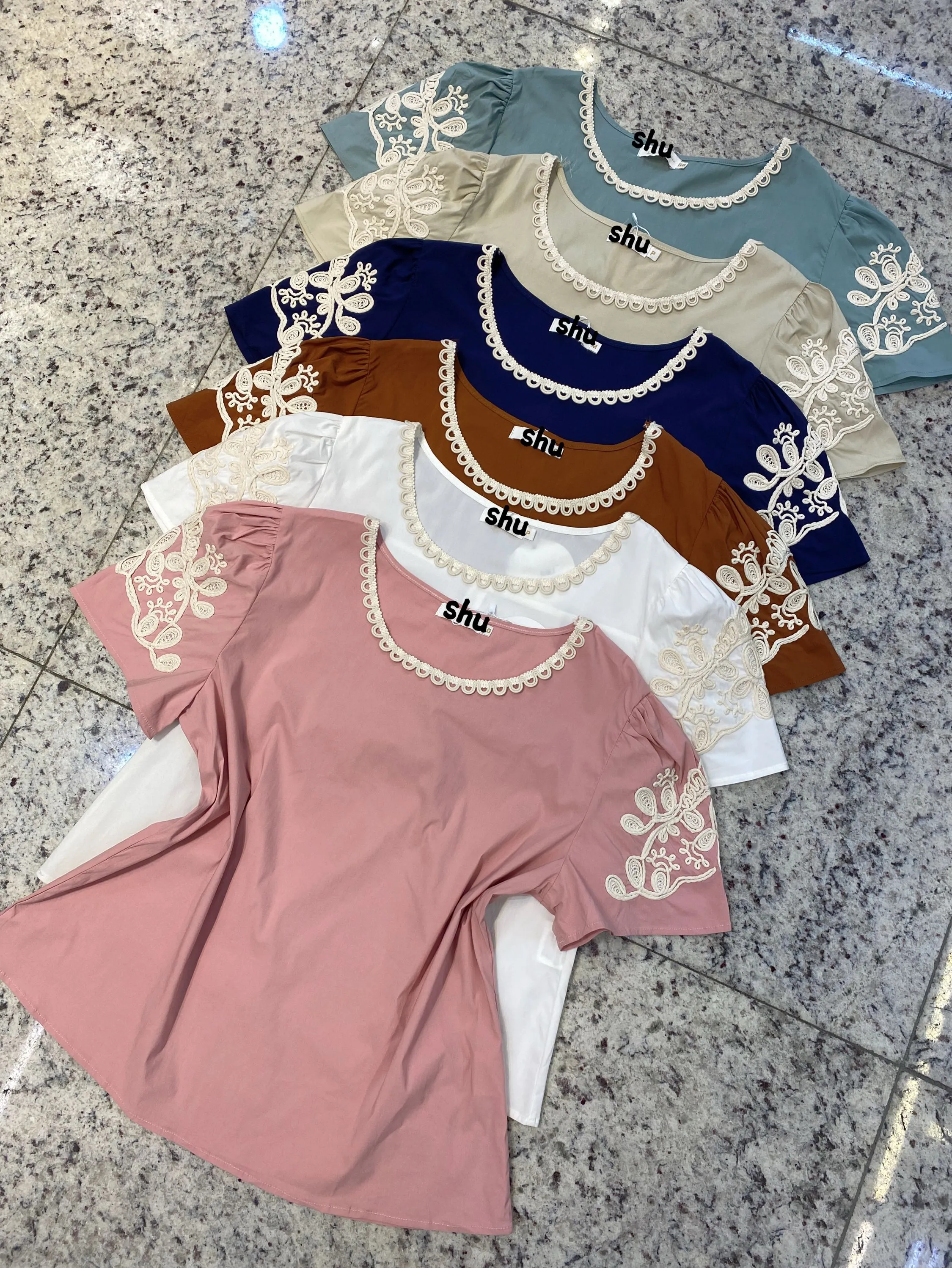 blusa com elastano manga curta shu loja