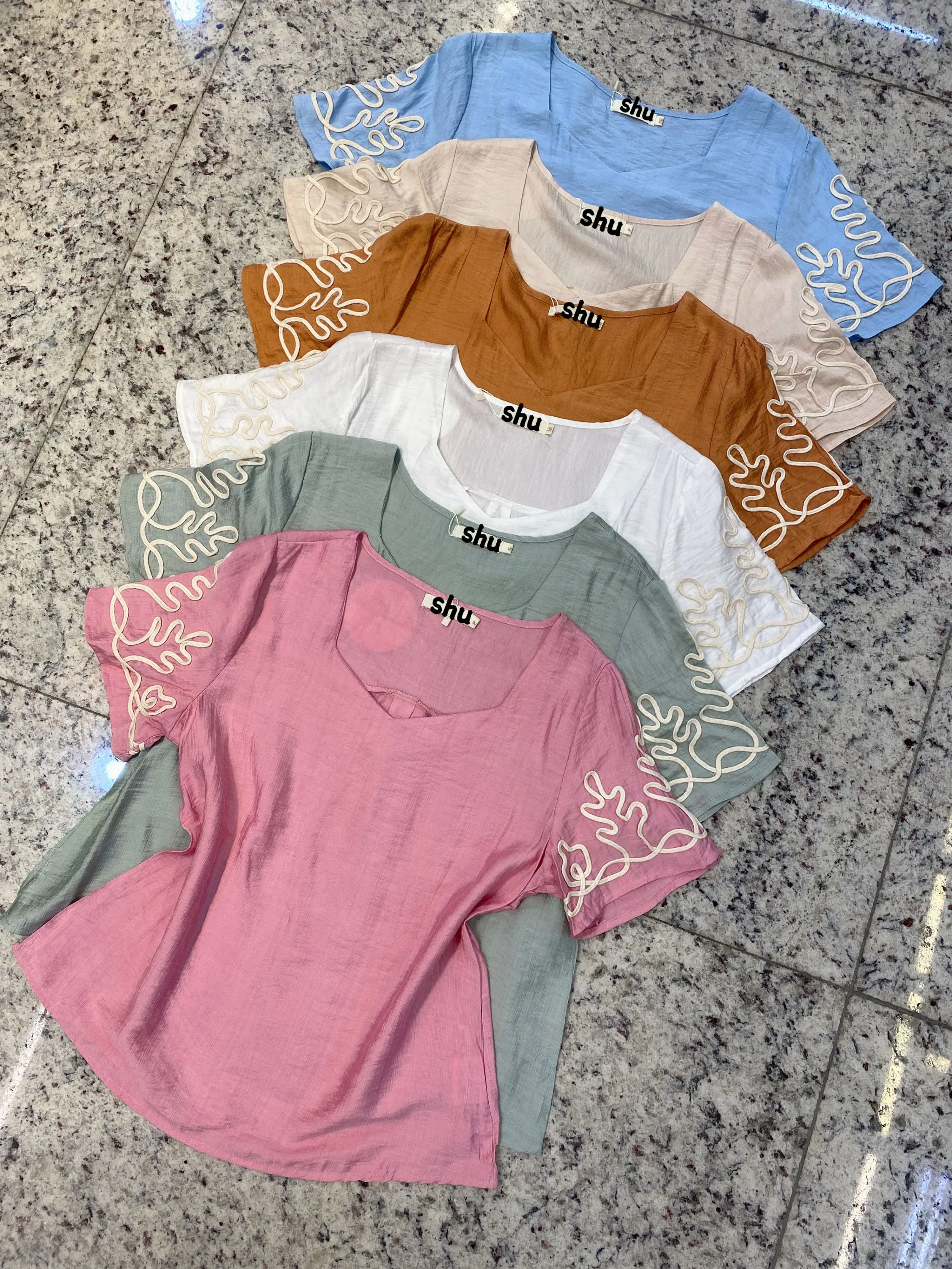 blusa lisa manga curta shu loja