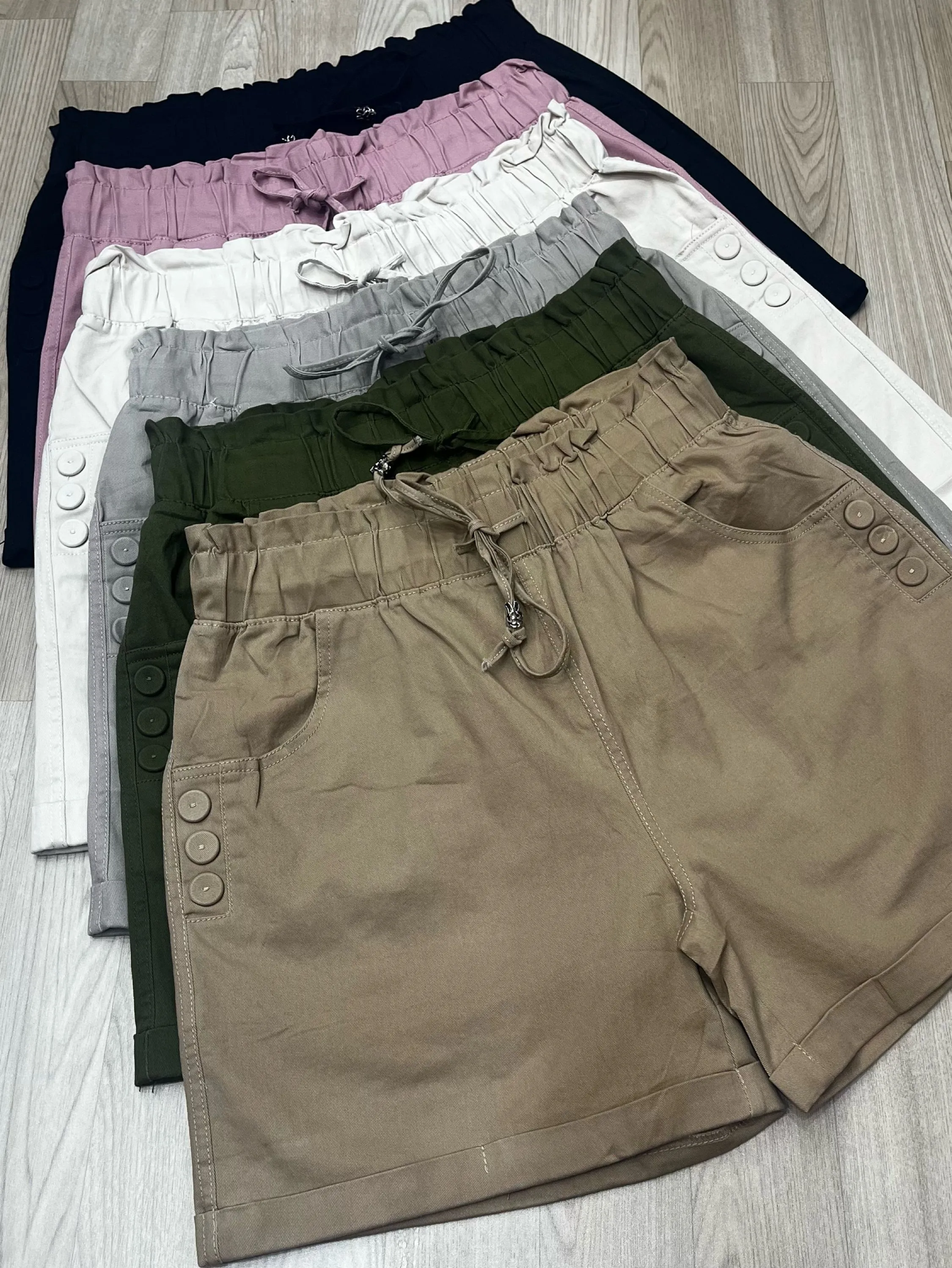 Shorts sarja com elastano