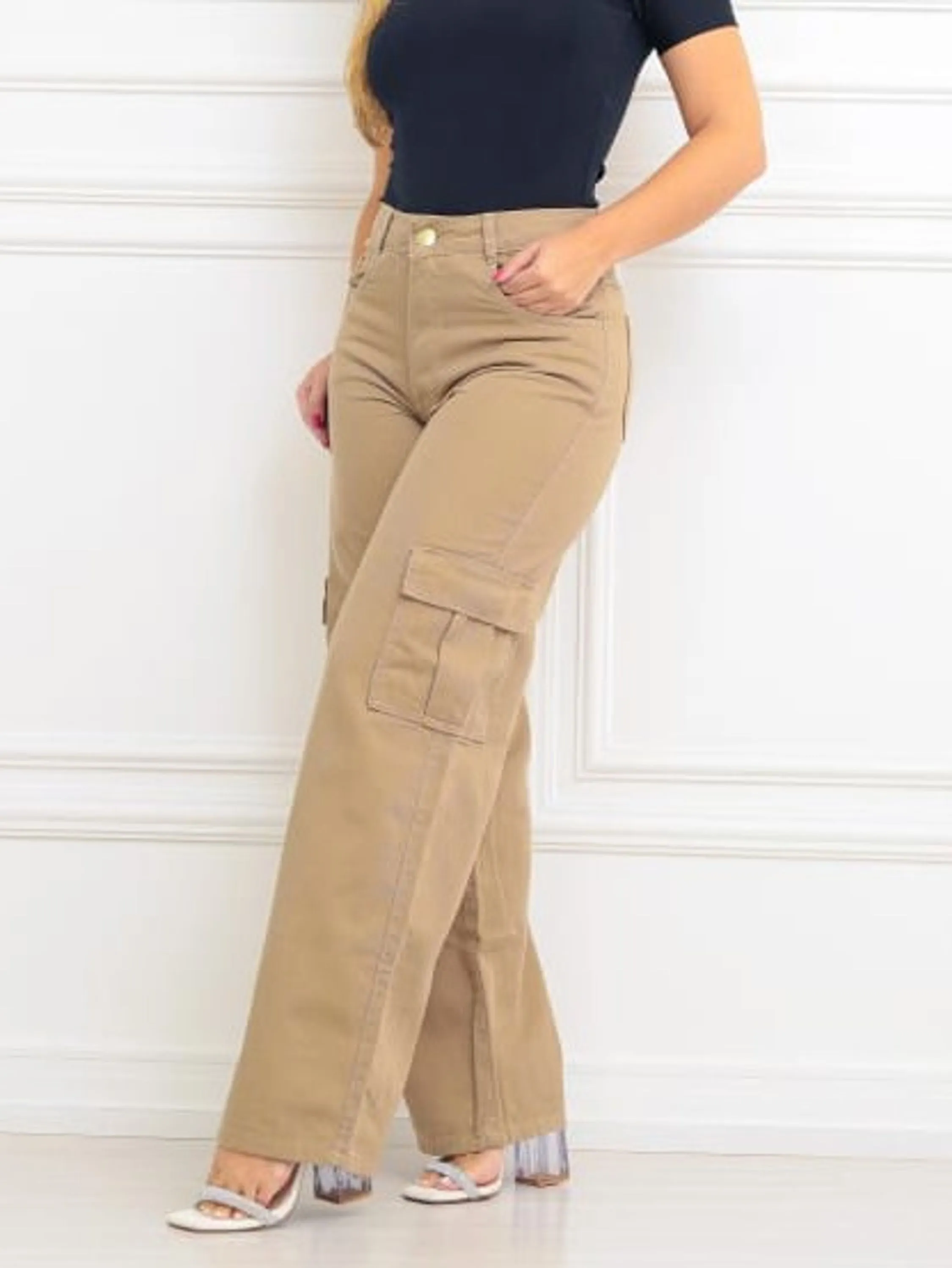 Calça wide leg cargo jeans feminina