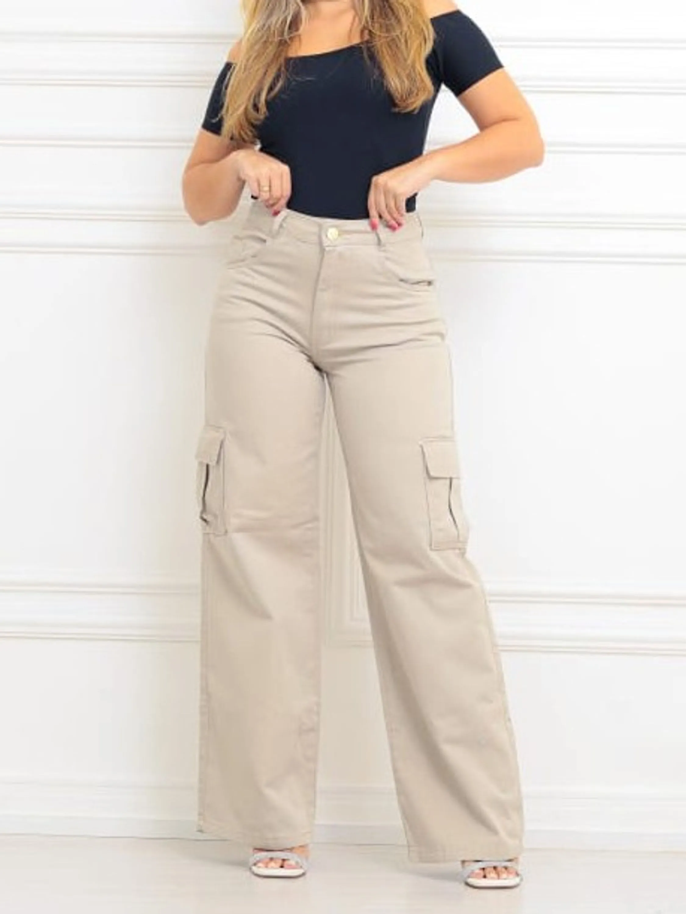 Calça cargo wide leg jeans pantalona feminina