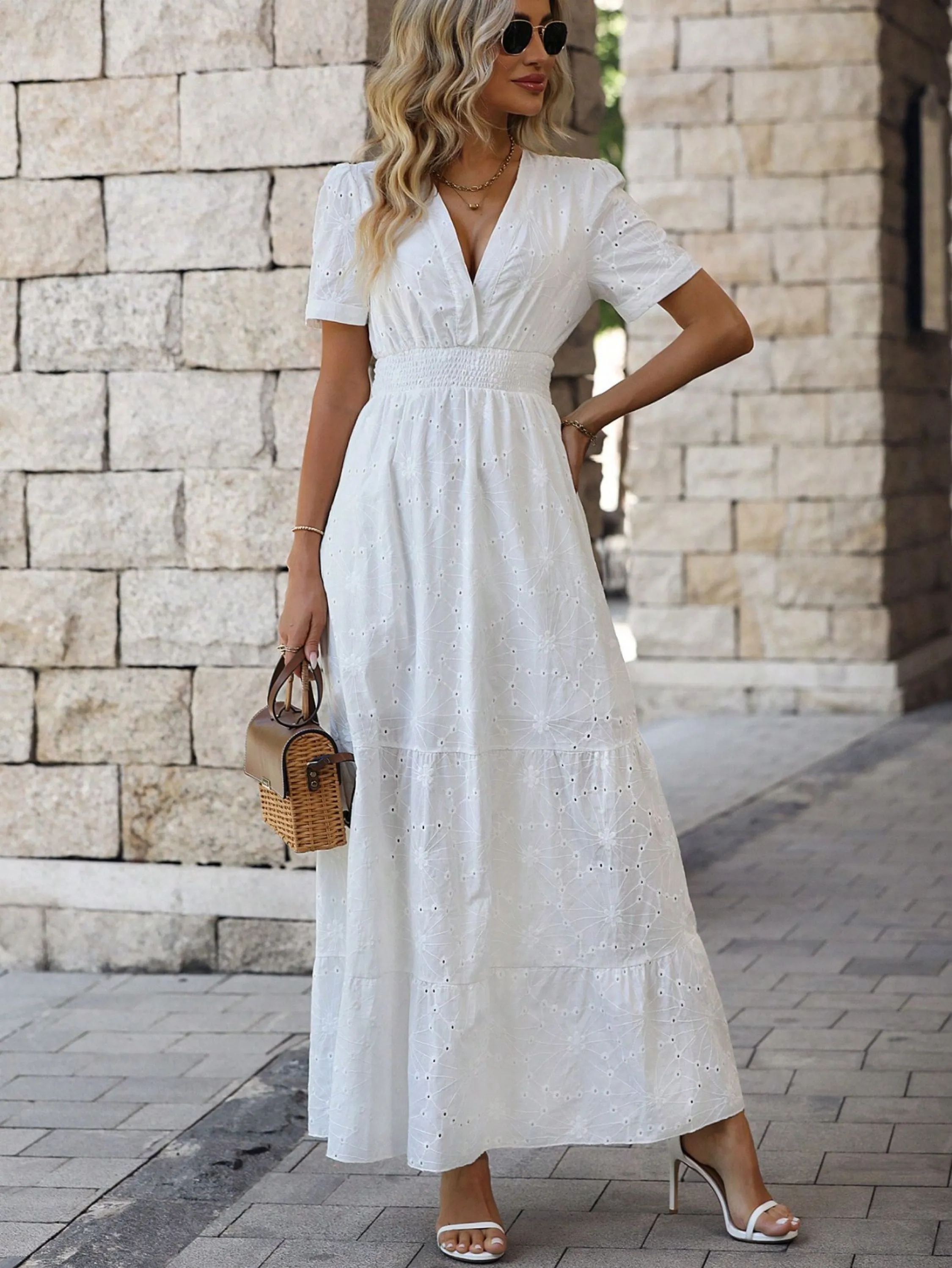 Vestido lese algodão Branco longo com elástico na cintura decote V manga curta R1508