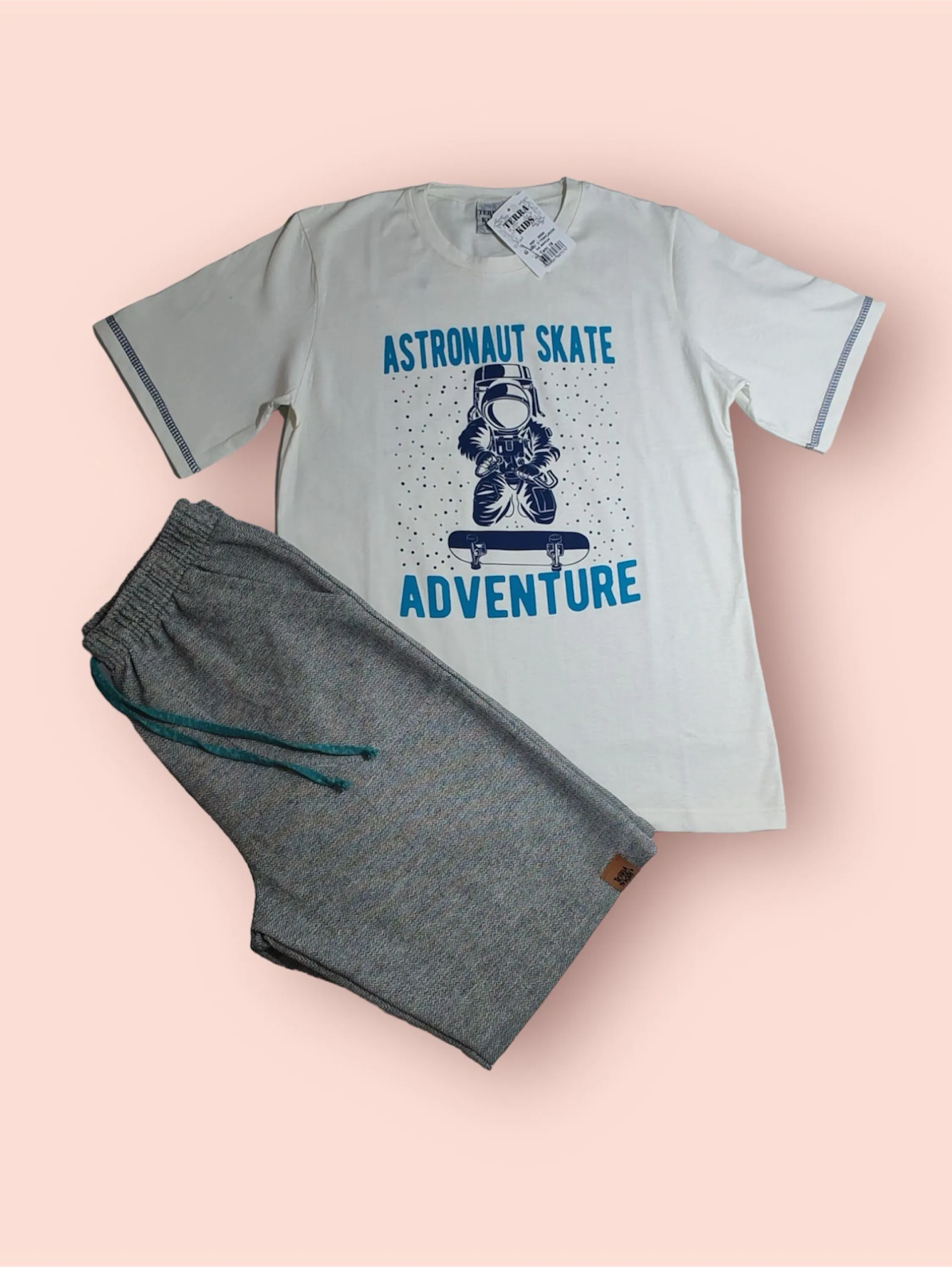 Conjunto infantil short e camiseta