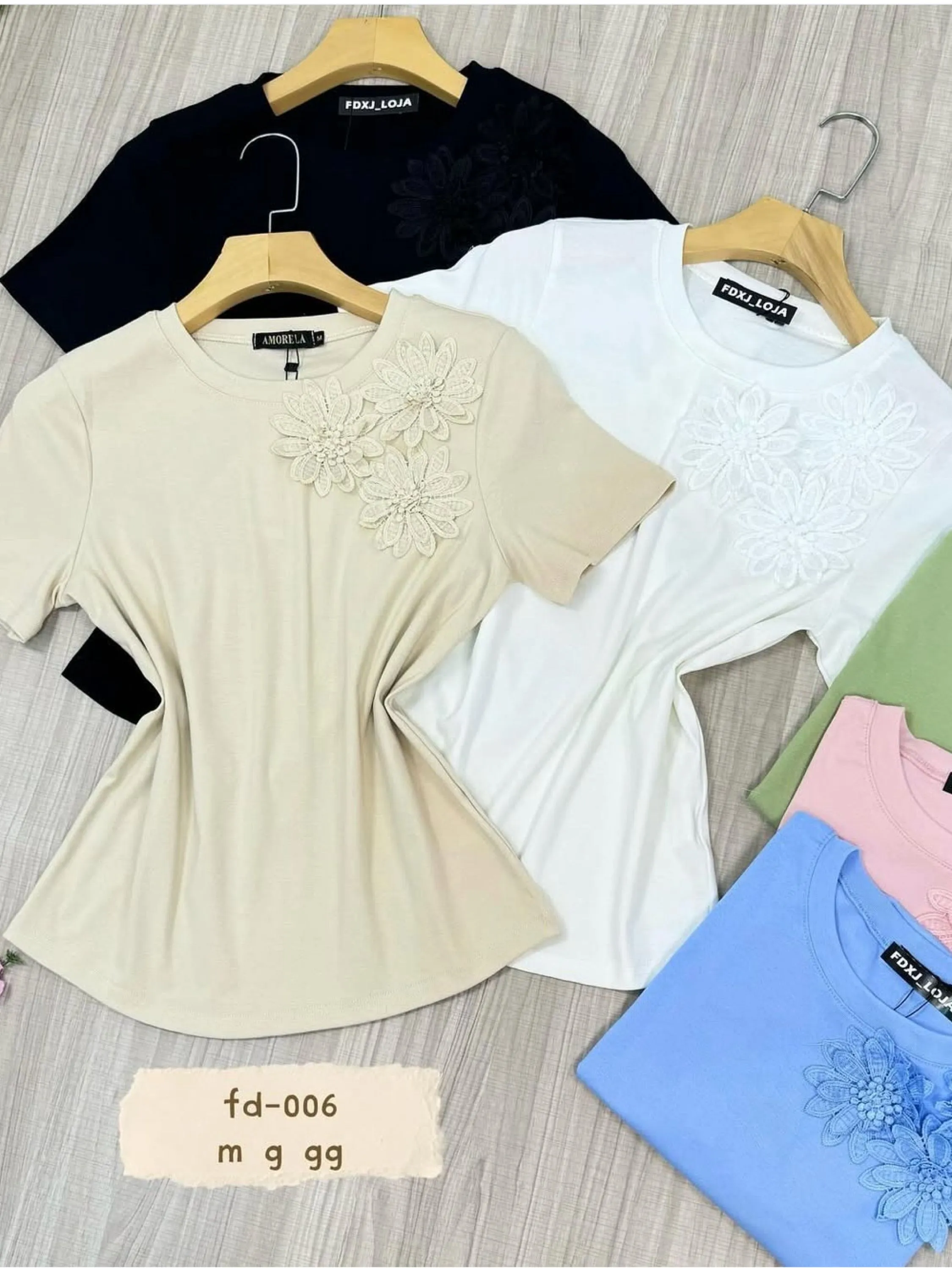 Blusa de algodão com flor m g gg fdxj