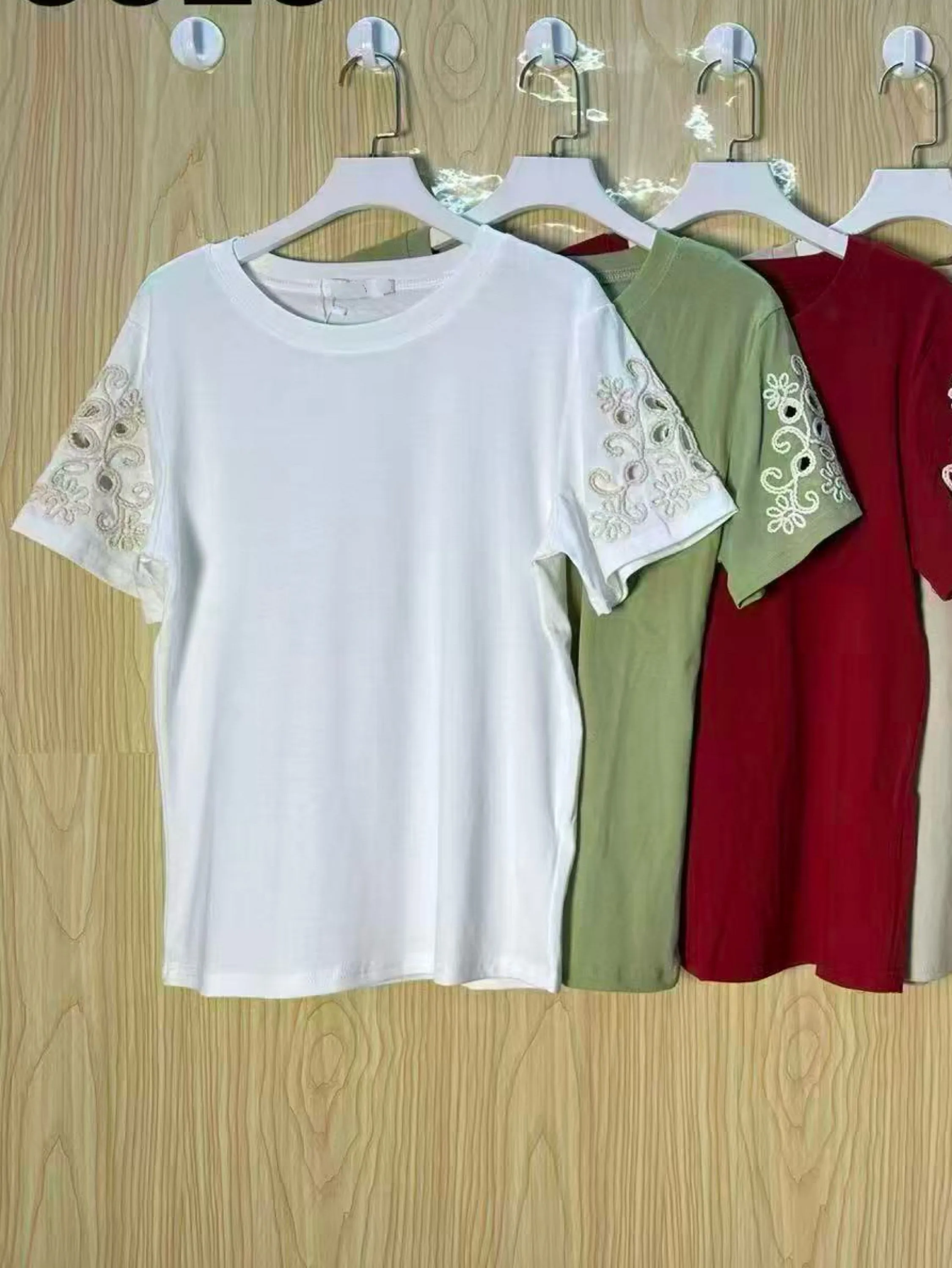 Blusa T shirts algudao malha portada linda