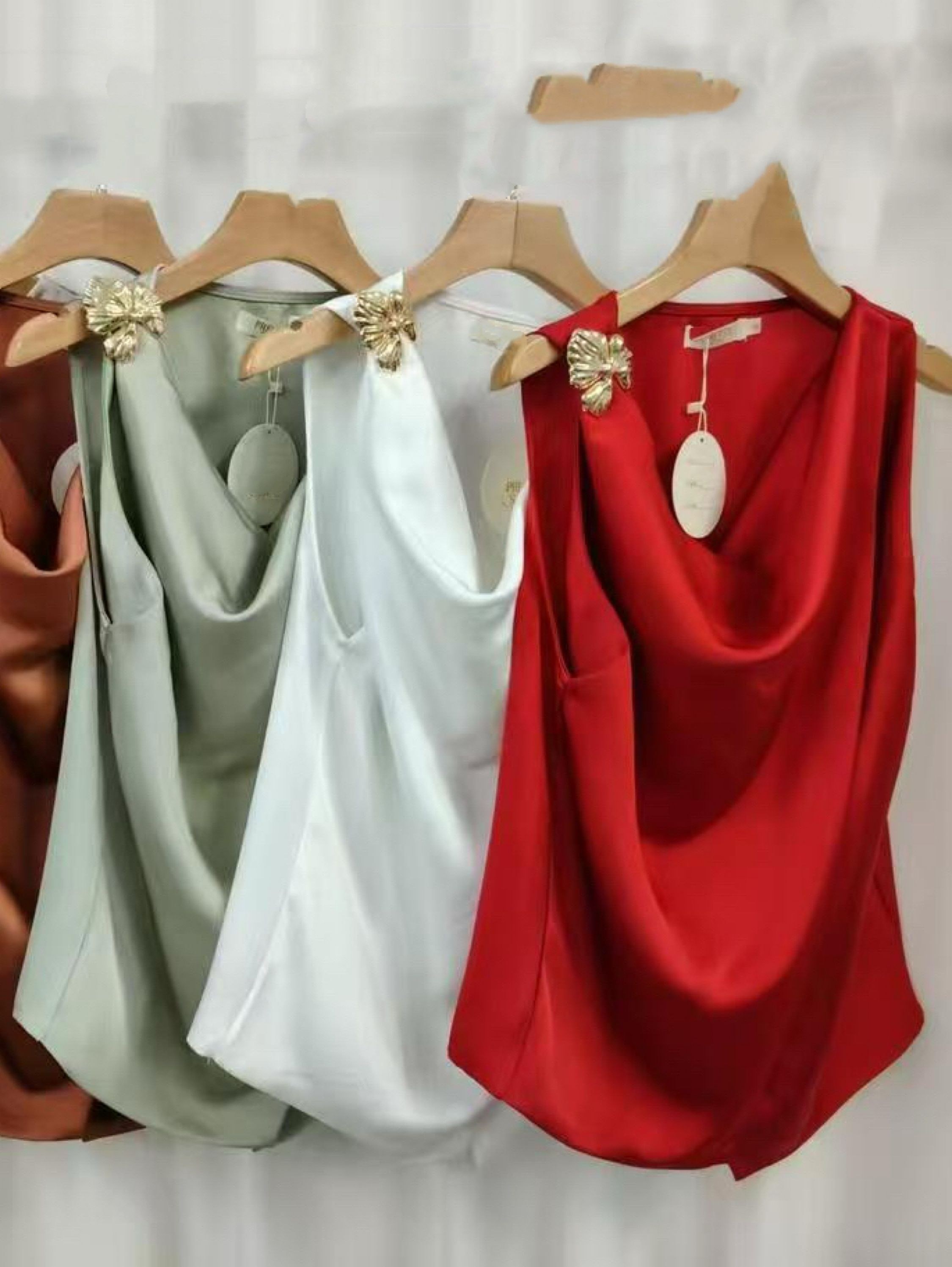 Blusa ceda social novidade bem linda