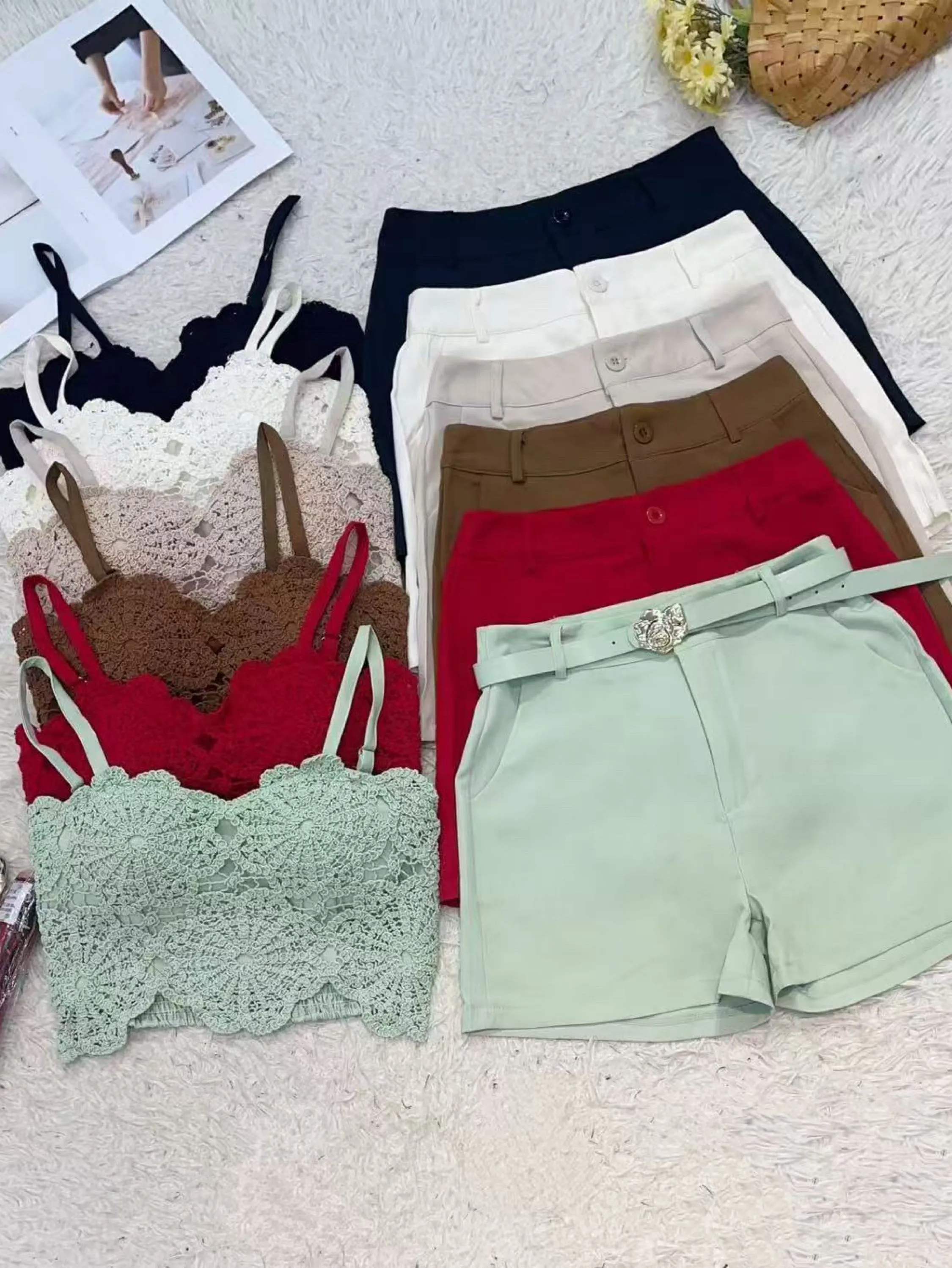 Conjunto blusa renda short vem com cinto social linda