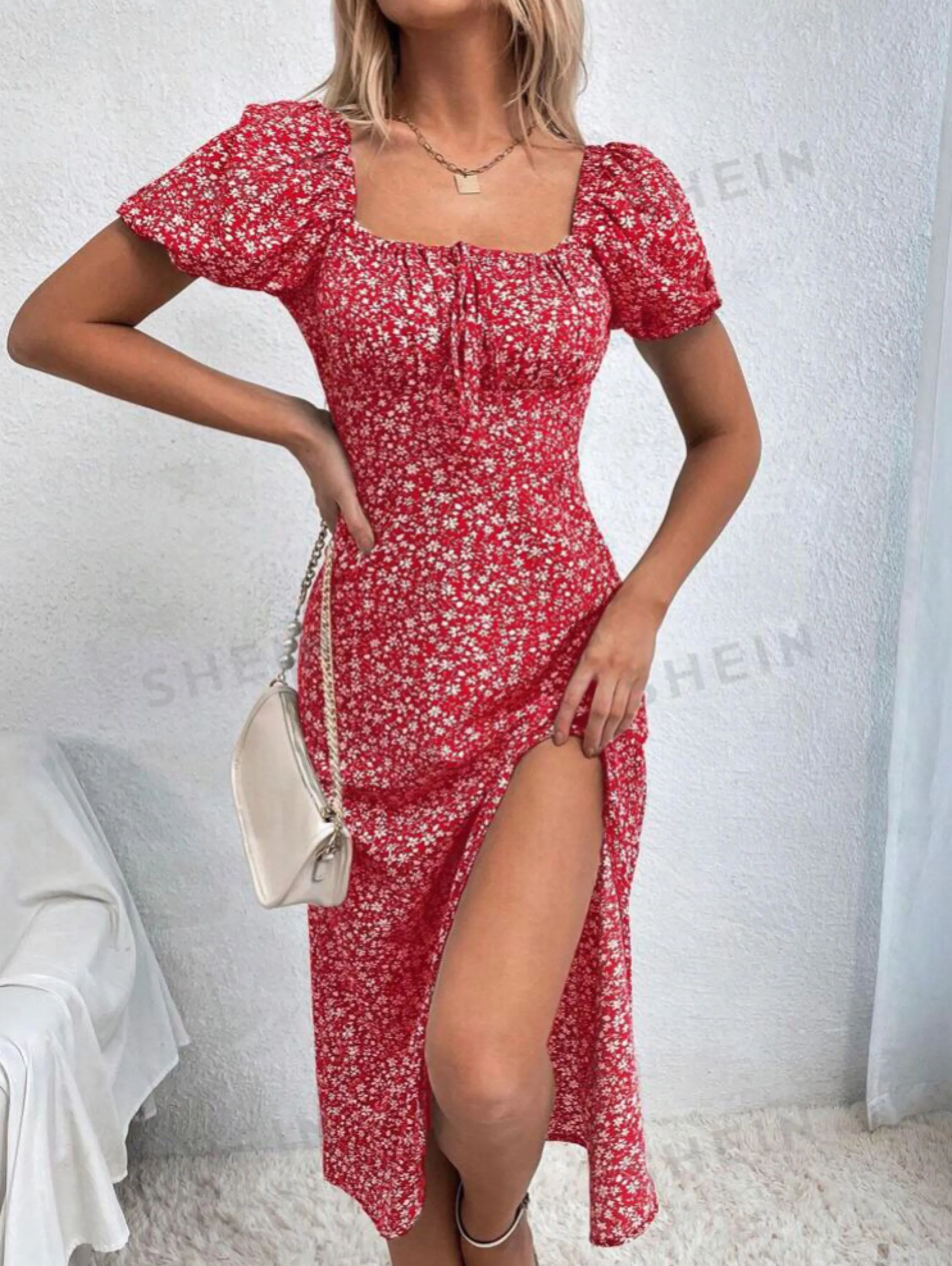 Vestido floral de manguinha