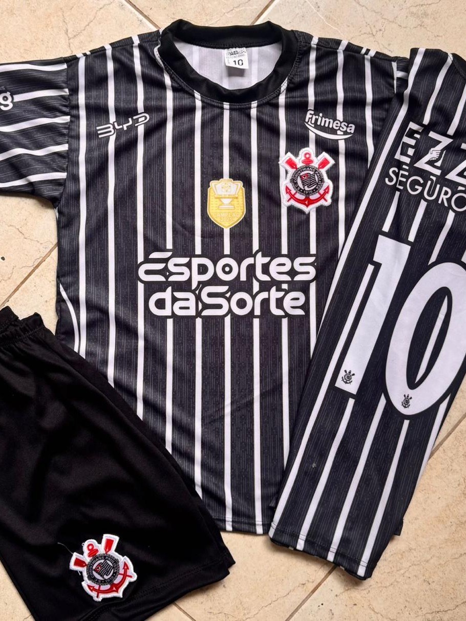 Conjunto infantil shorts e camisa