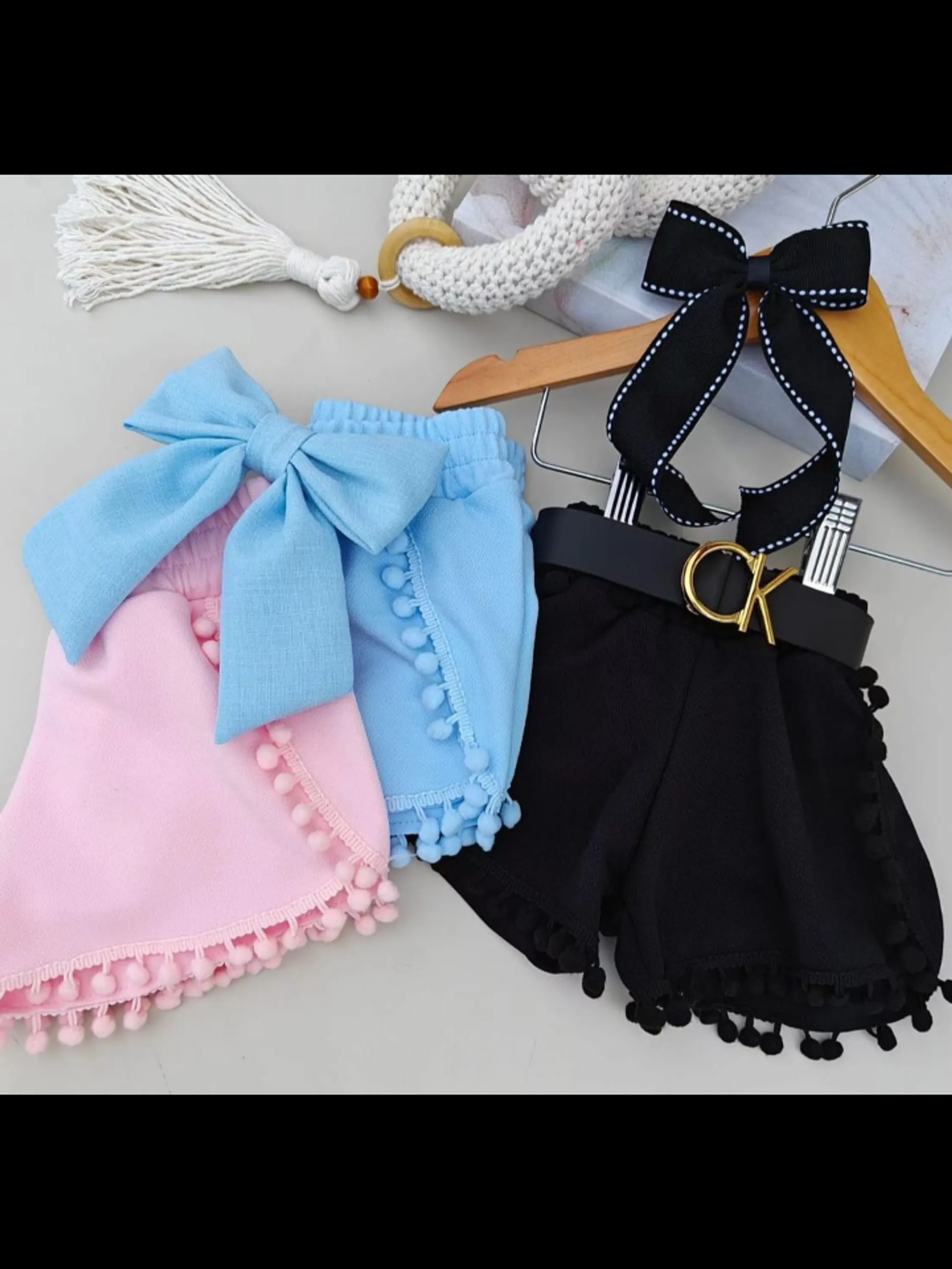 Shorts pom pom infantil tecido crepe (02)