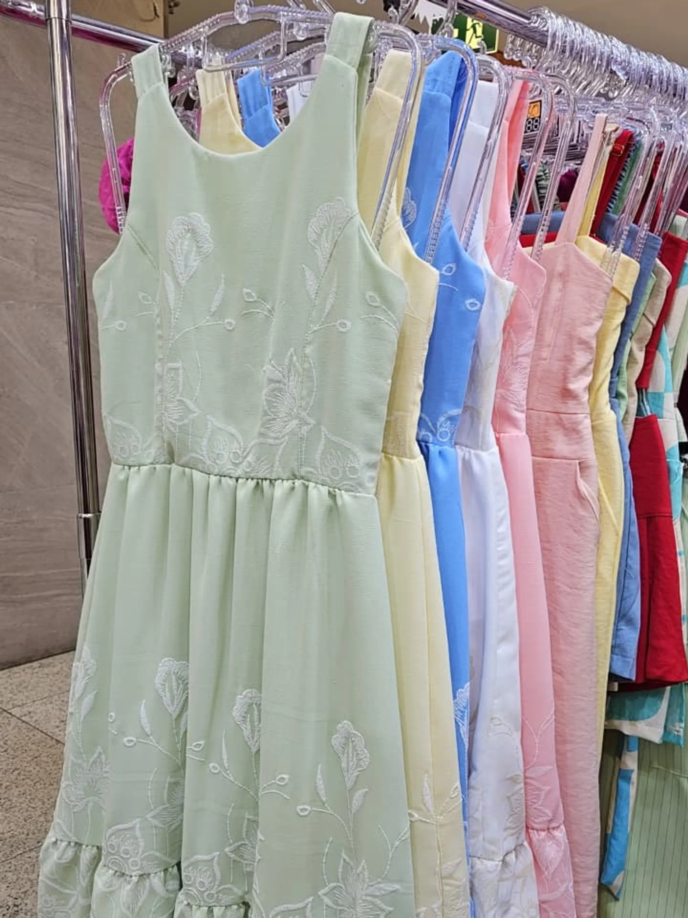 Vestido MIDI estampa barrado (P)