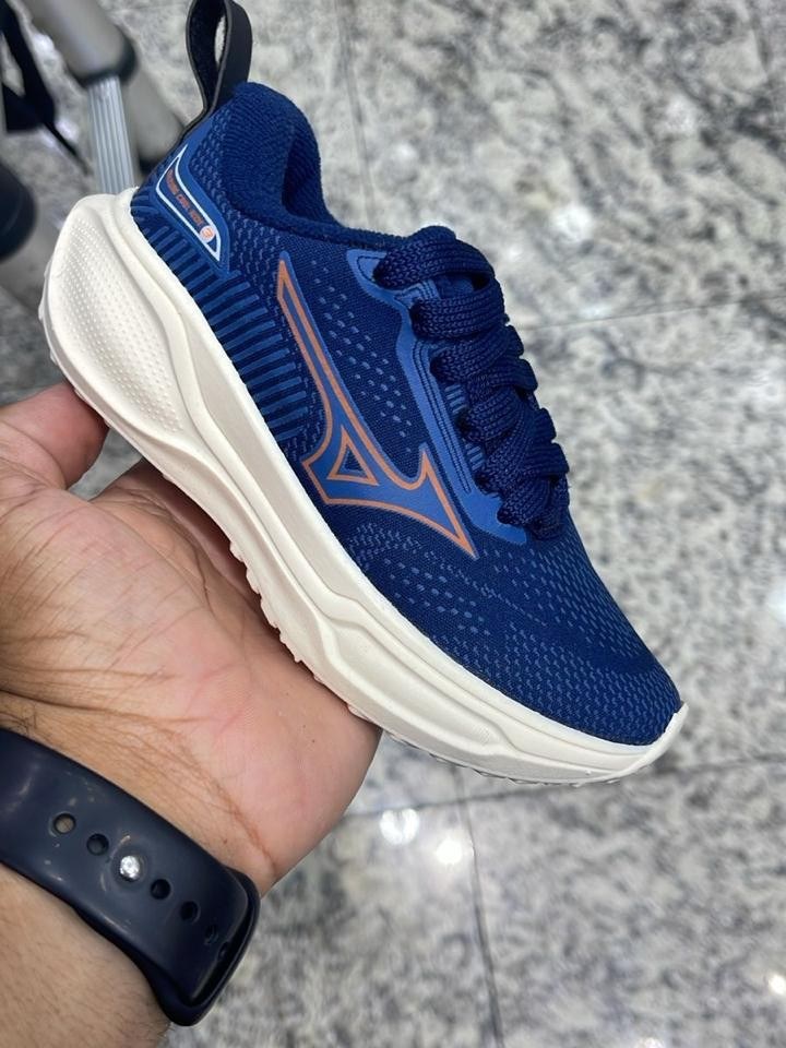 Tênis esportivo juvenil Mizuno