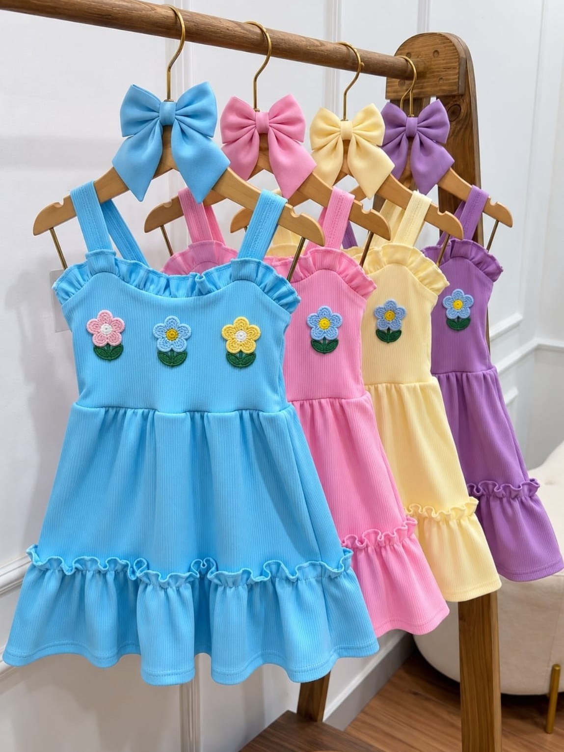 Vestido curto infantil de alcinha