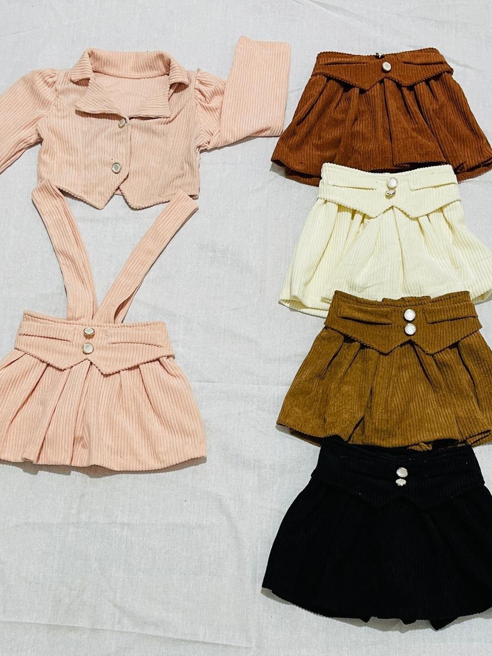 Conjunto infantil shorts saia e casaquinho (azul)