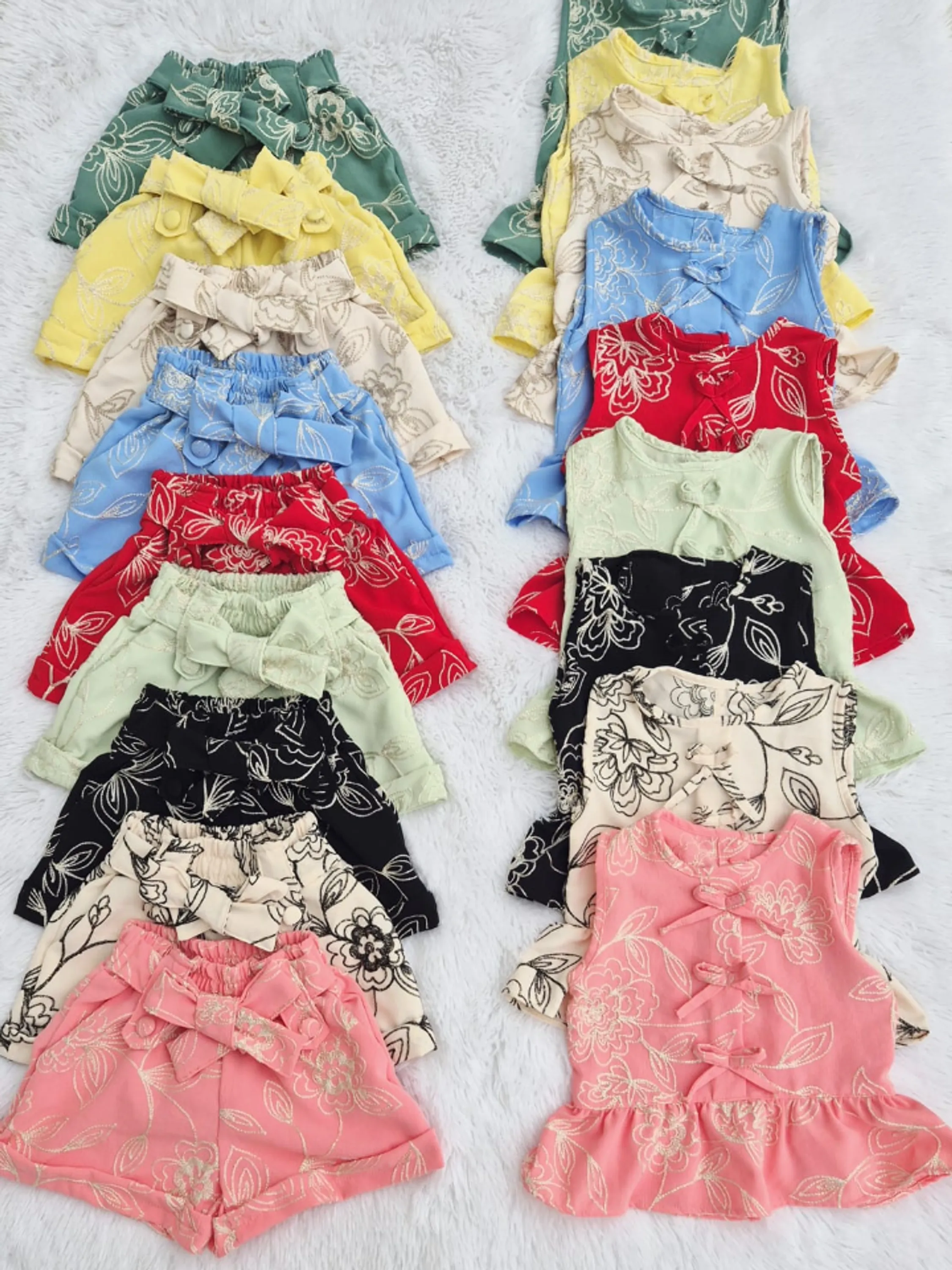 Conjunto infantil shorts e blusinha (Azul)