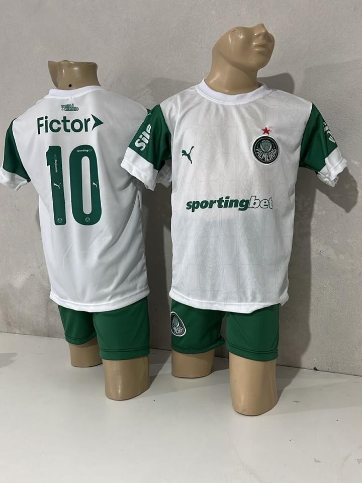 Conjunto infantil shorts e camiseta