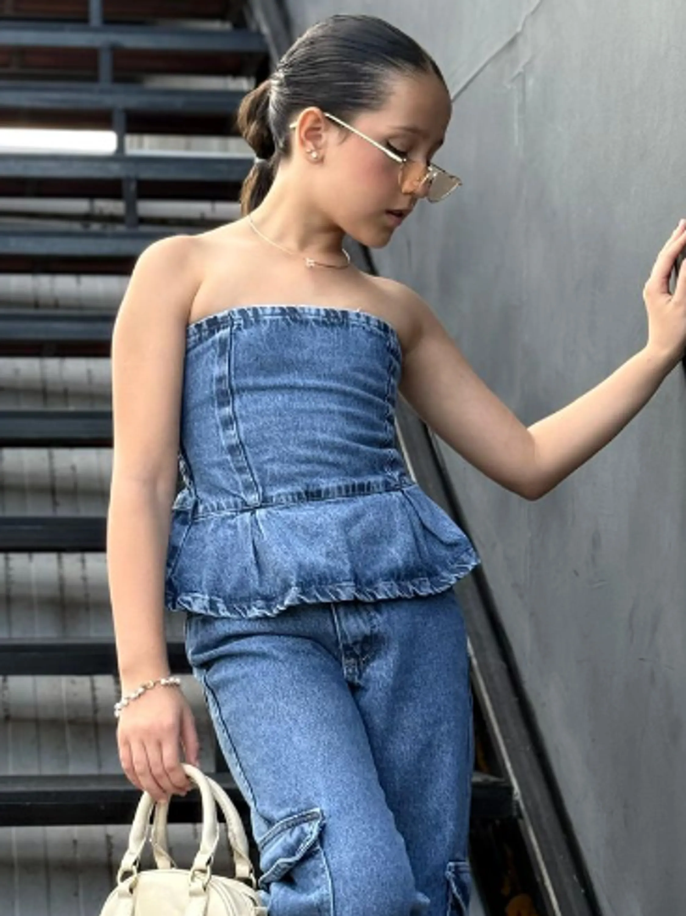 Blusa cropped juvenil tomara que caia (D)