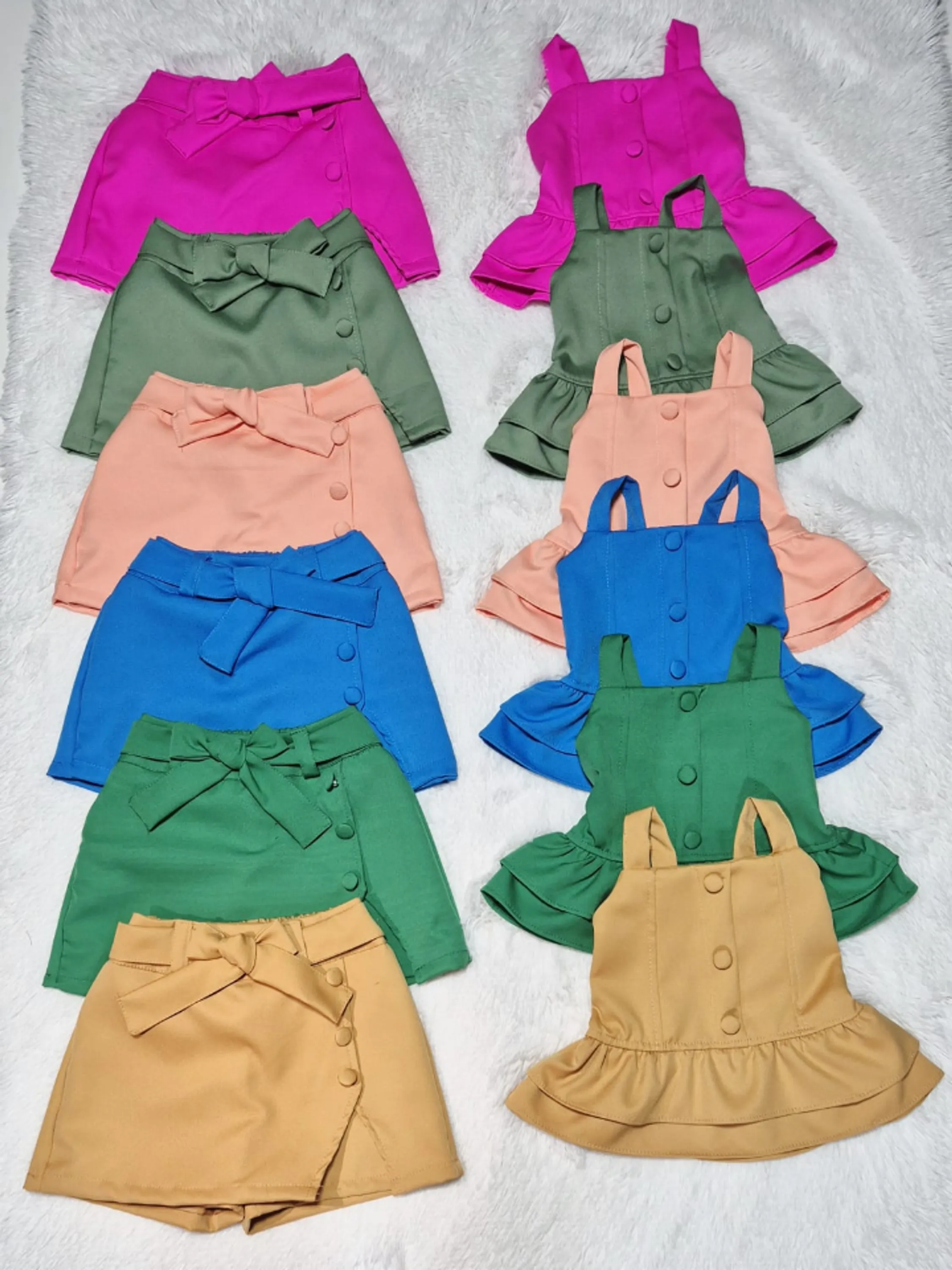 Conjunto infantil de shorts saia (Azul)