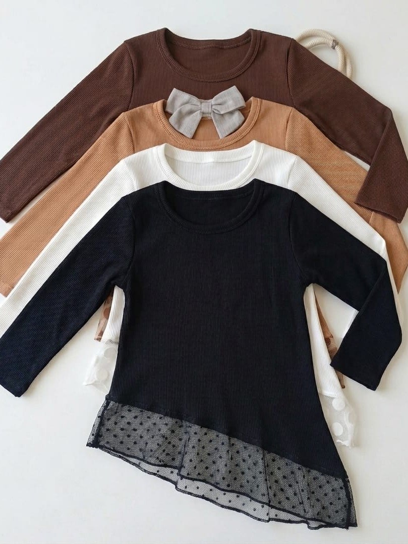 Blusinha infantil com renda na barra